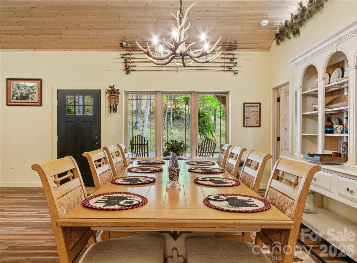183 Mayfly Court — Spruce Pine