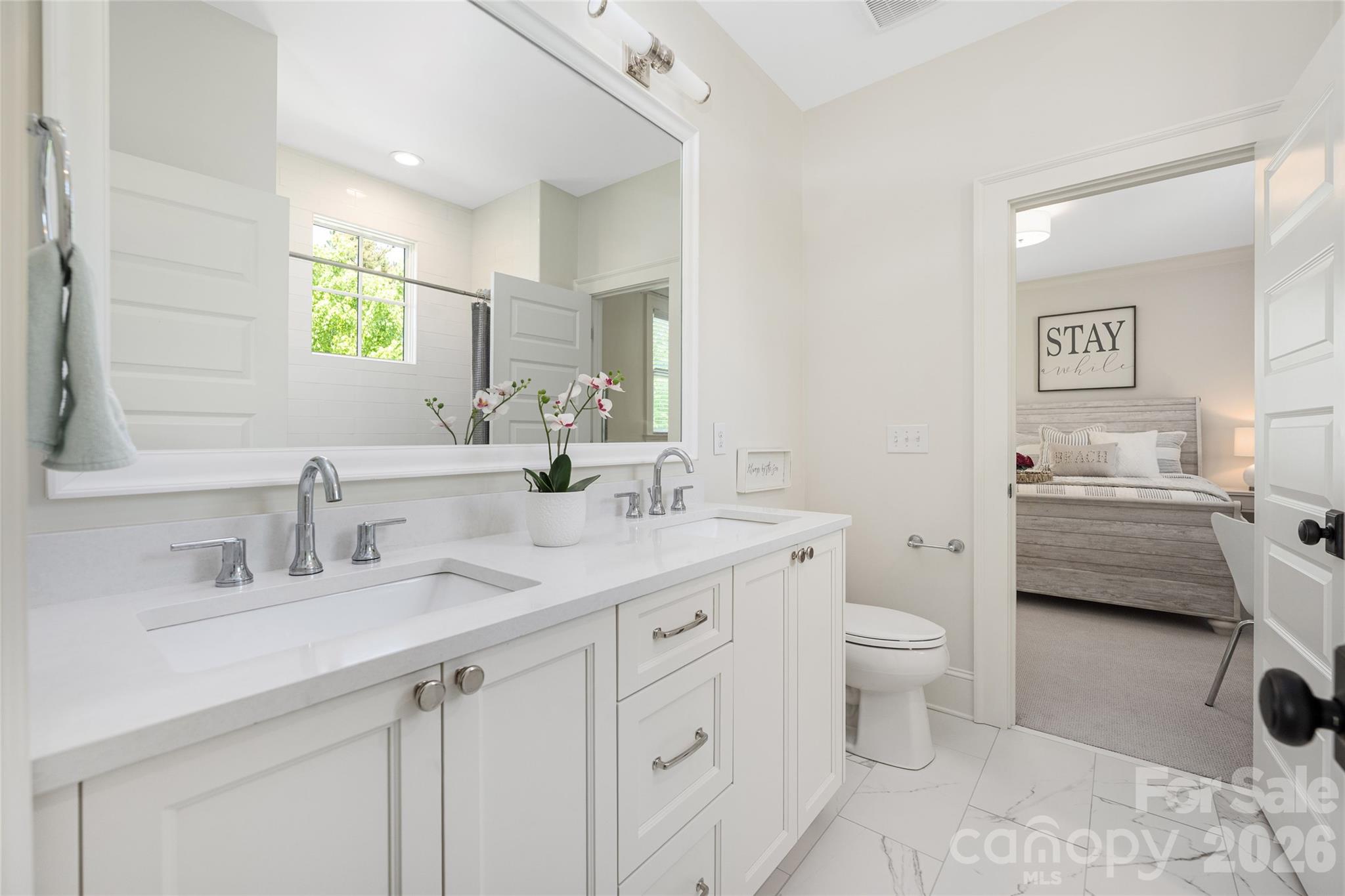 5422 Closeburn Road — Charlotte