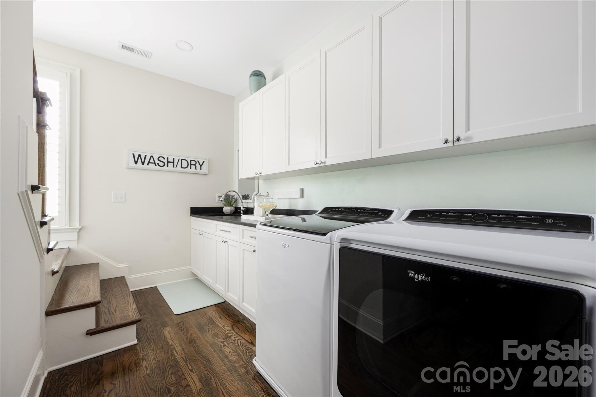 5422 Closeburn Road — Charlotte