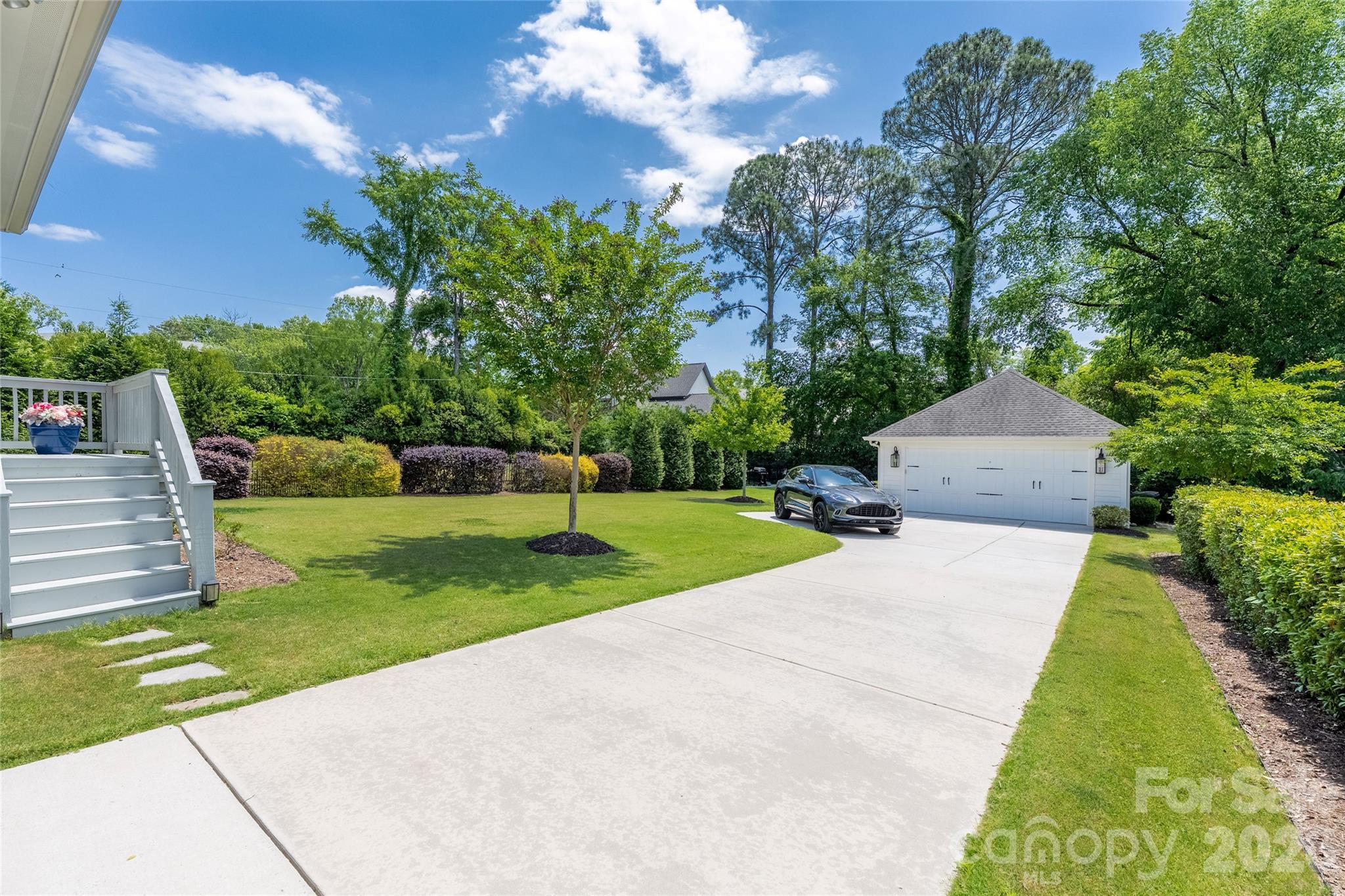 5422 Closeburn Road — Charlotte