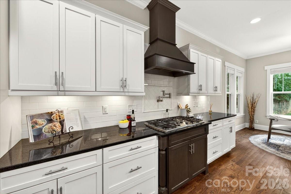 1624 Brook Road — Charlotte