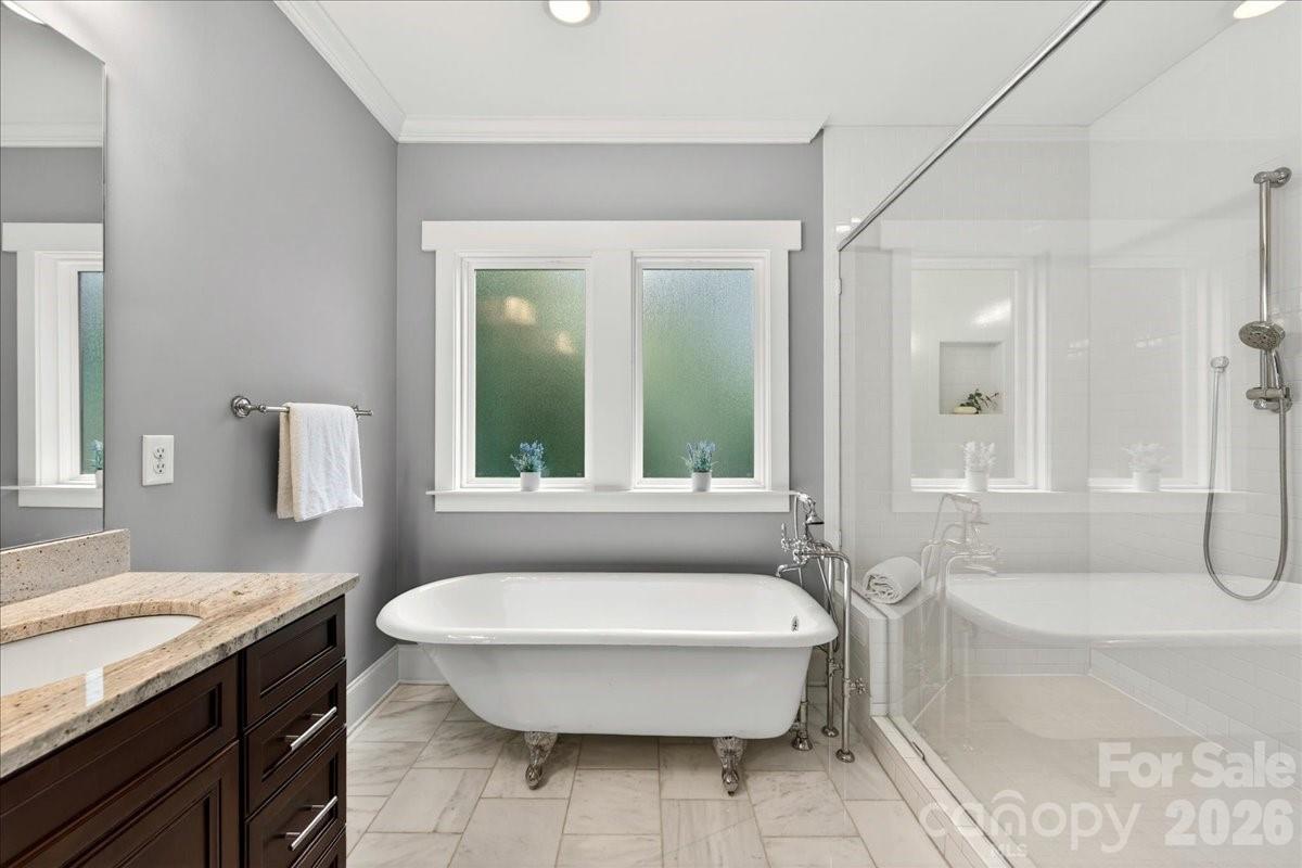 1624 Brook Road — Charlotte