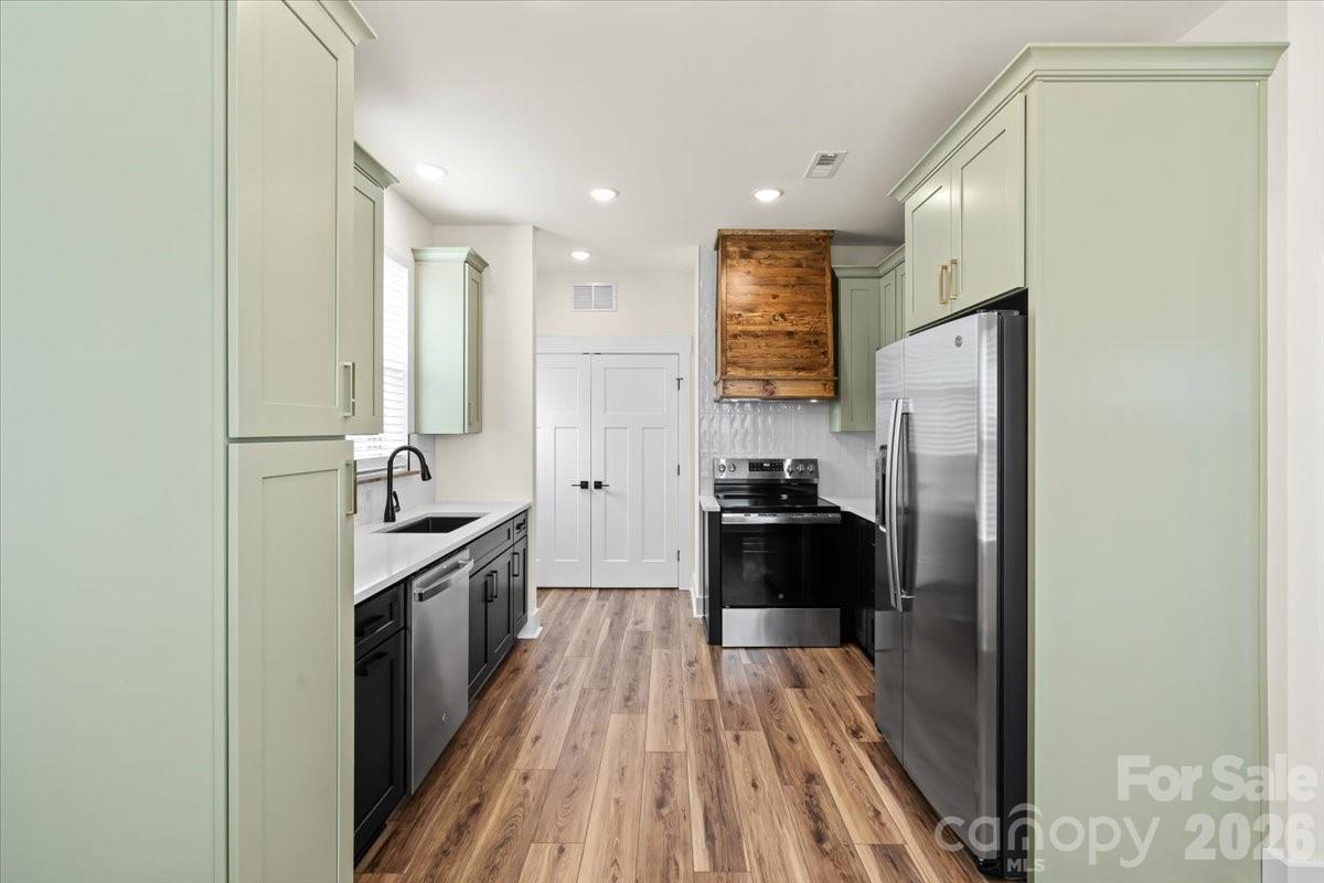 220 Lincoln Street SW — Concord