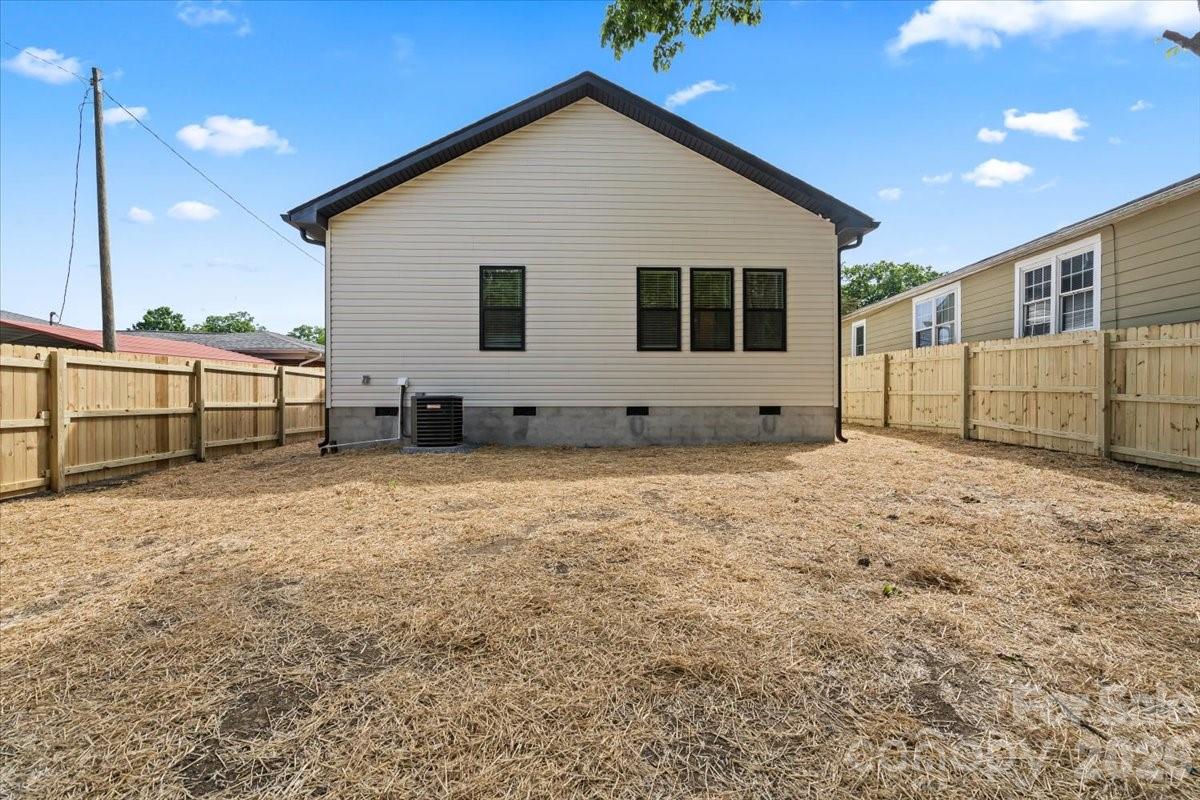 220 Lincoln Street SW — Concord