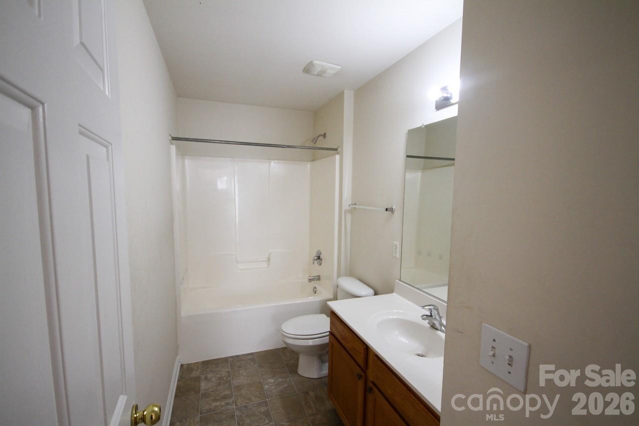 4960 Summerside Drive #76 — Clover
