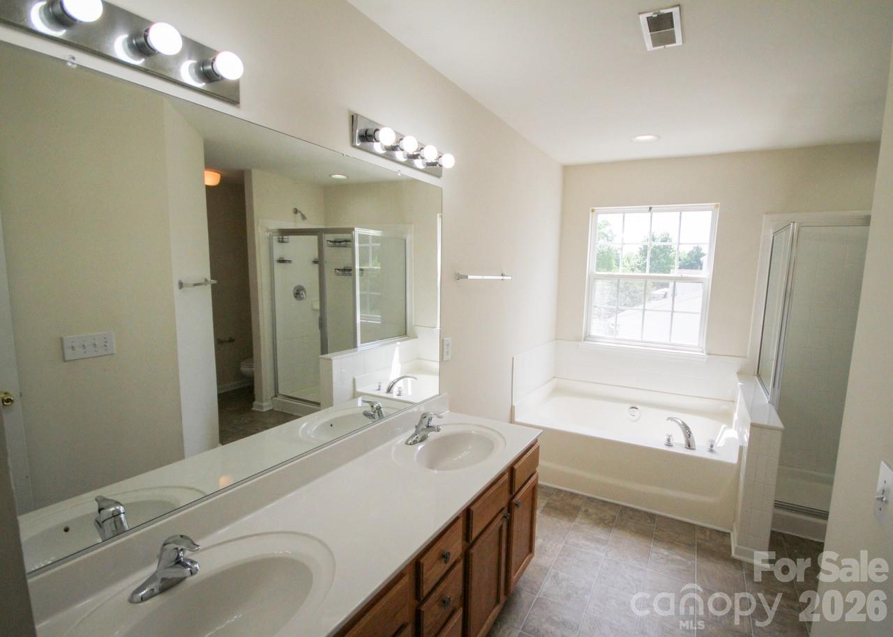 4960 Summerside Drive #76 — Clover