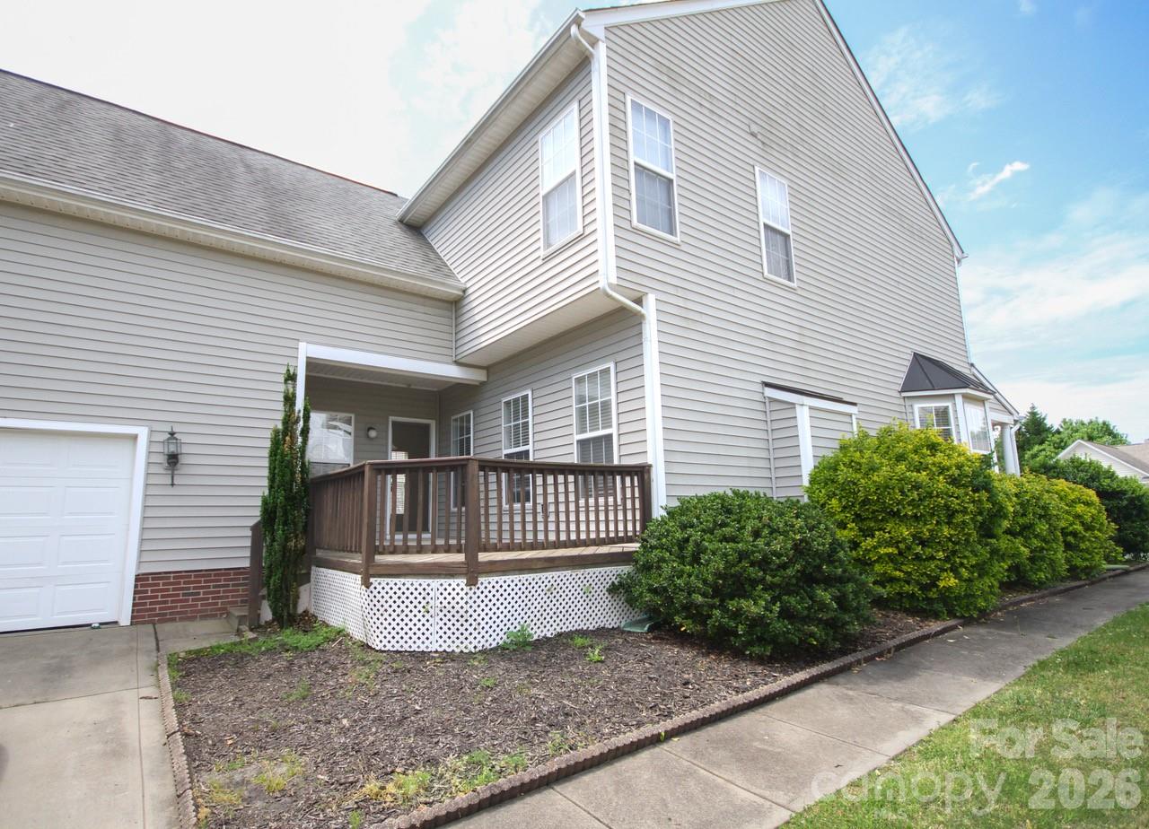 4960 Summerside Drive #76 — Clover