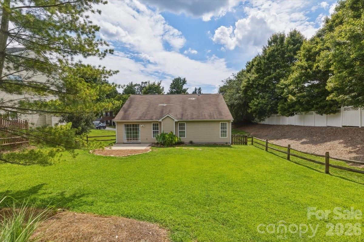 6111 Gatesville Lane — Charlotte