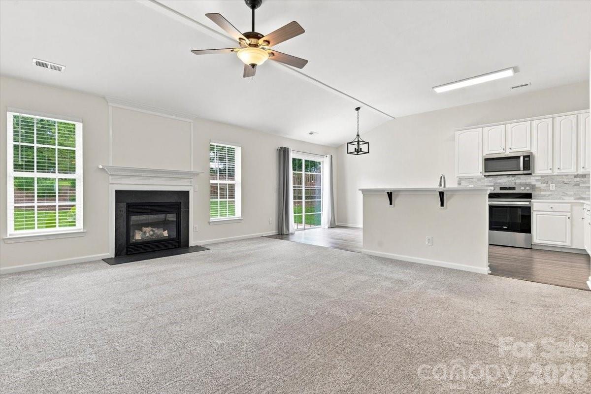 6111 Gatesville Lane — Charlotte