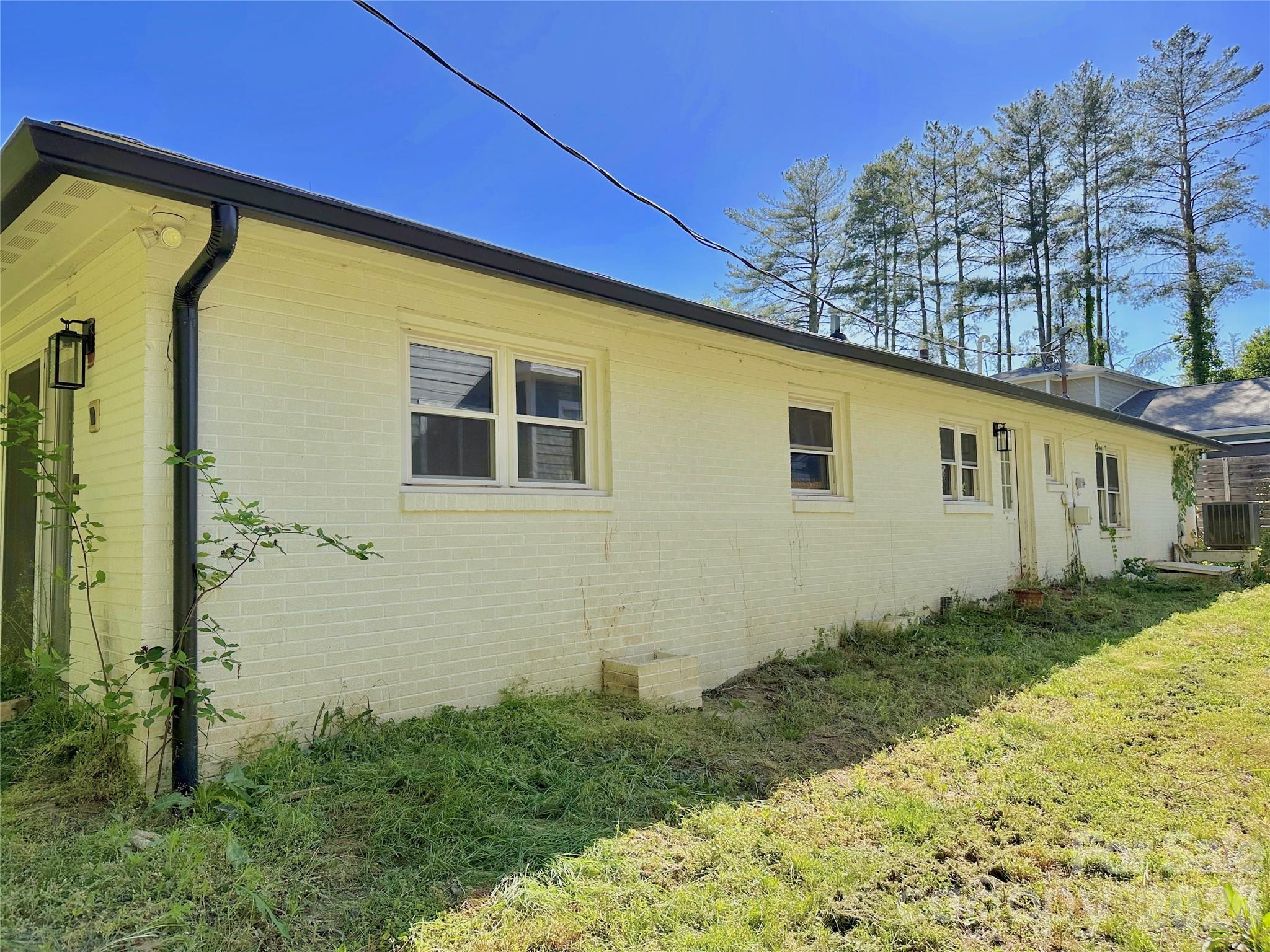 402 Blue Ridge Road — Black Mountain