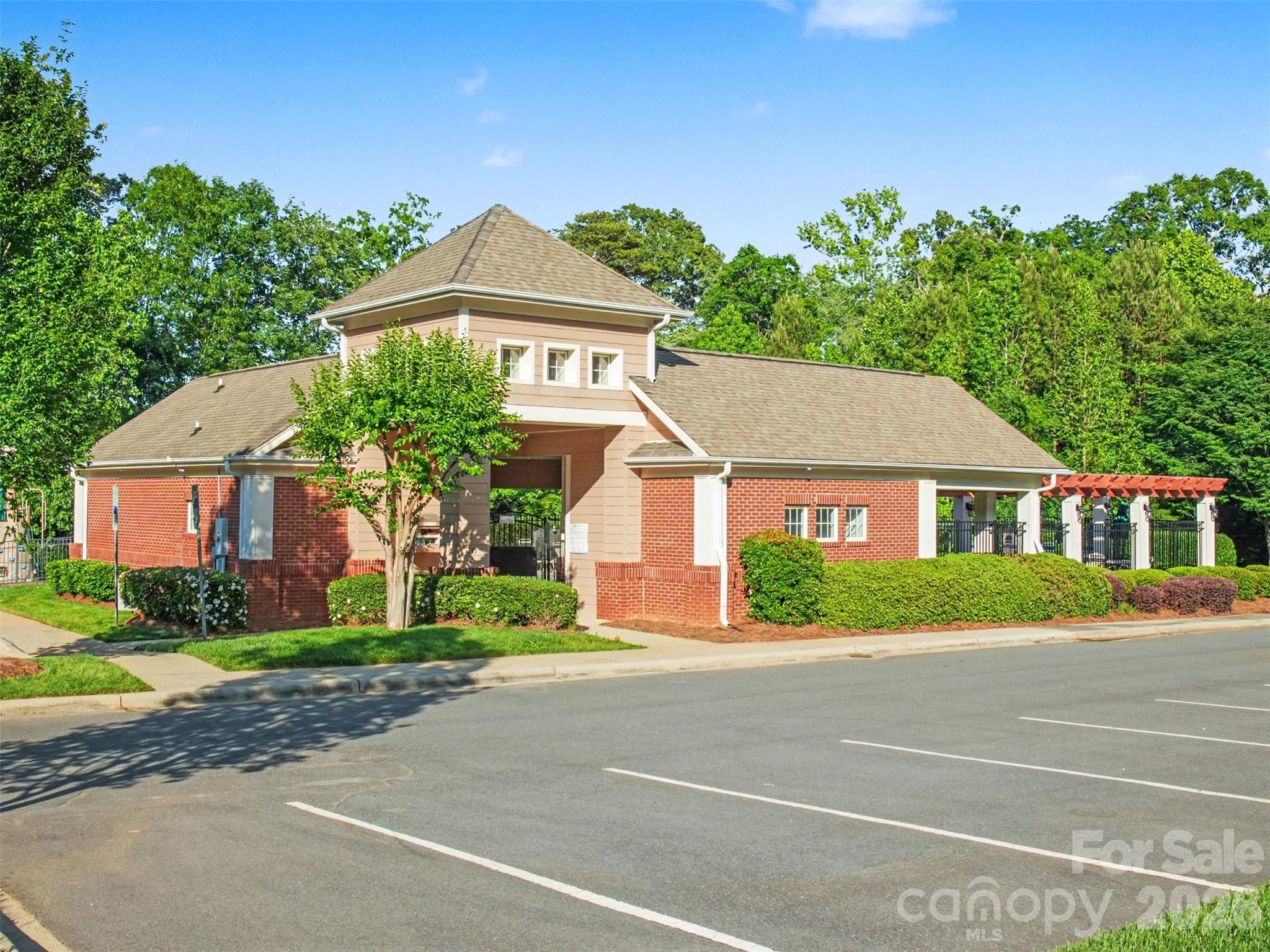 1311 Dobson Drive — Waxhaw