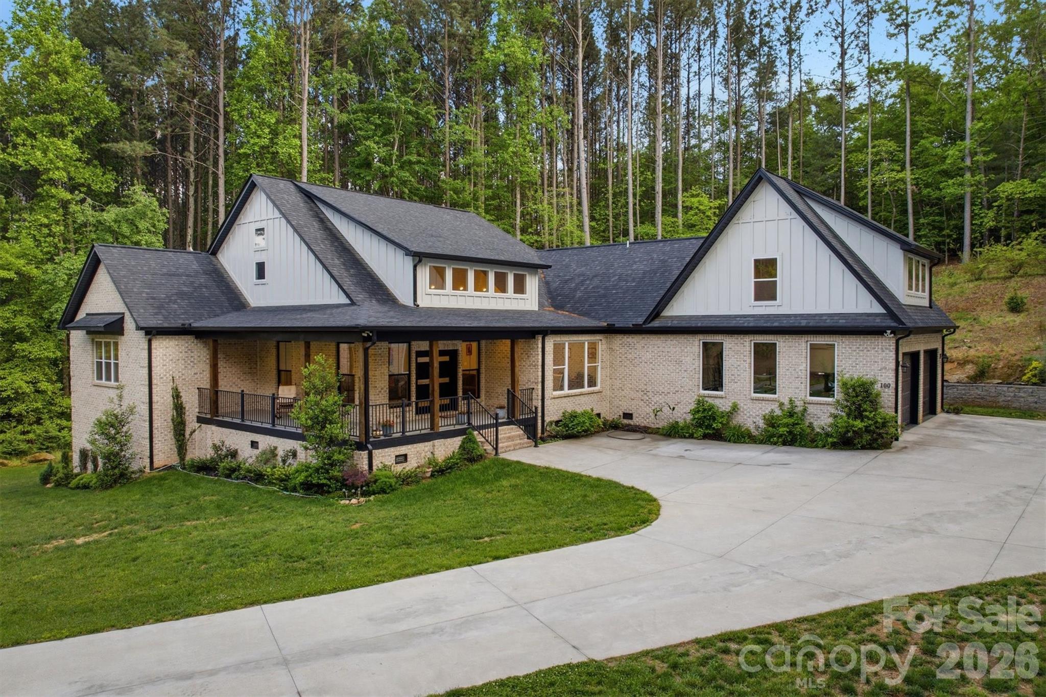 100 White Fawn Circle — Granite Falls