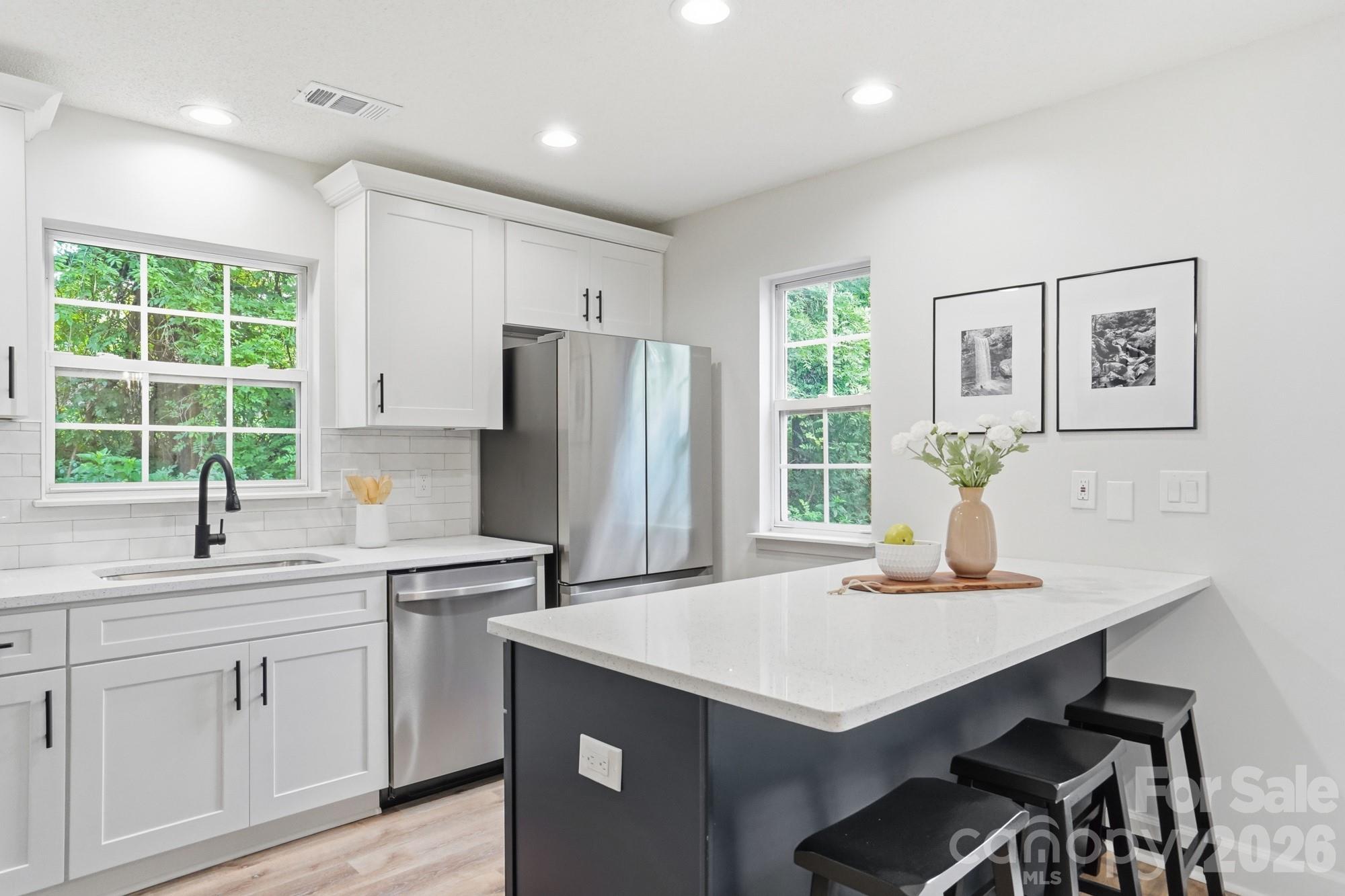 7621 Petrea Lane — Charlotte