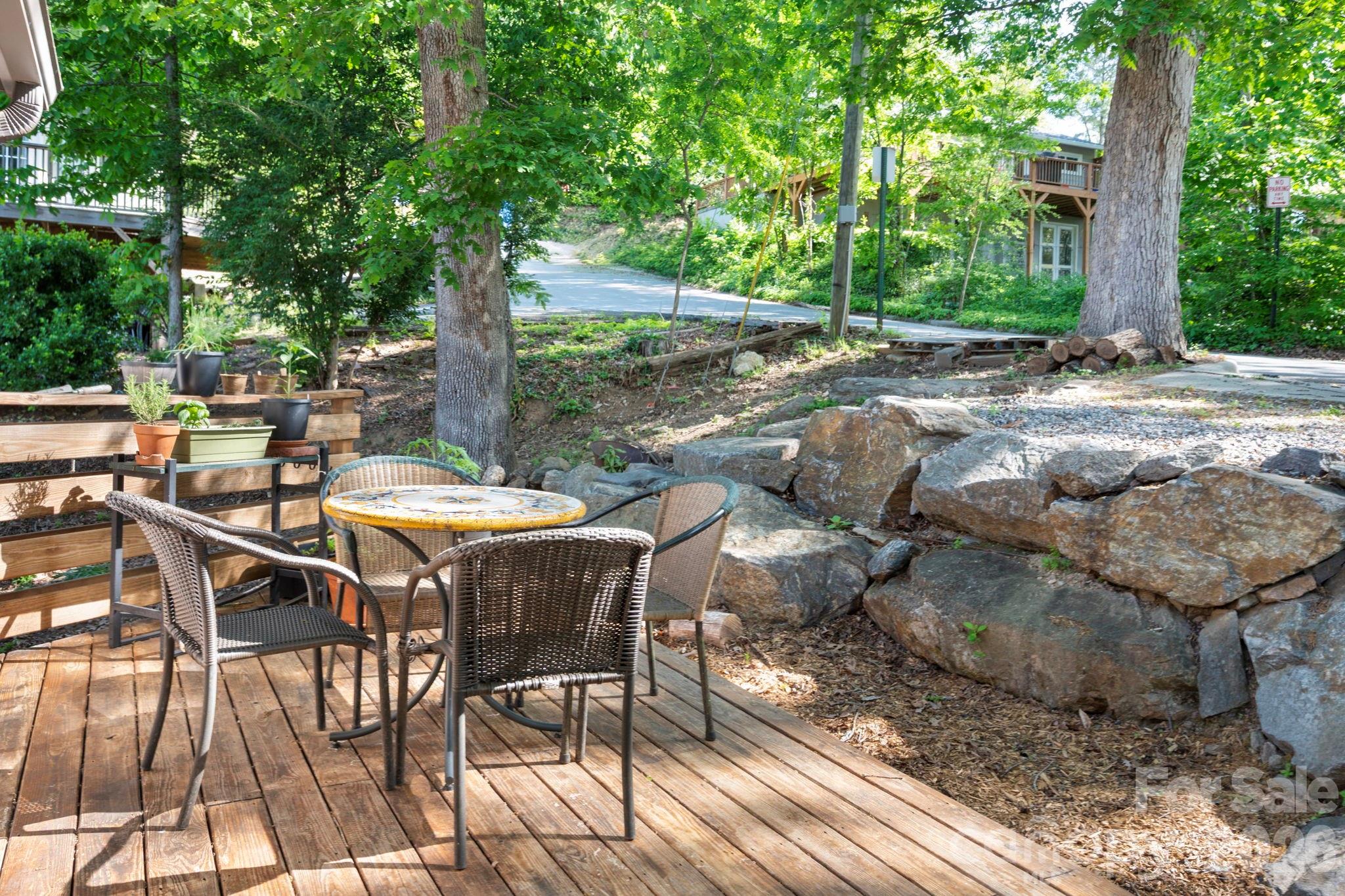 126 Maney Avenue — Asheville