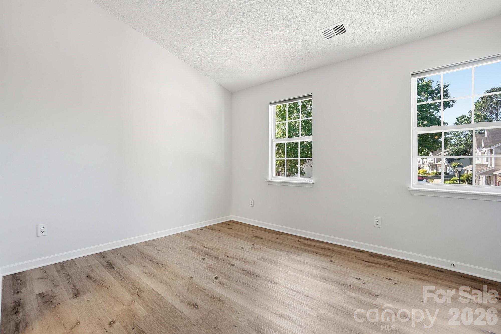 10584 English Setter Way — Charlotte