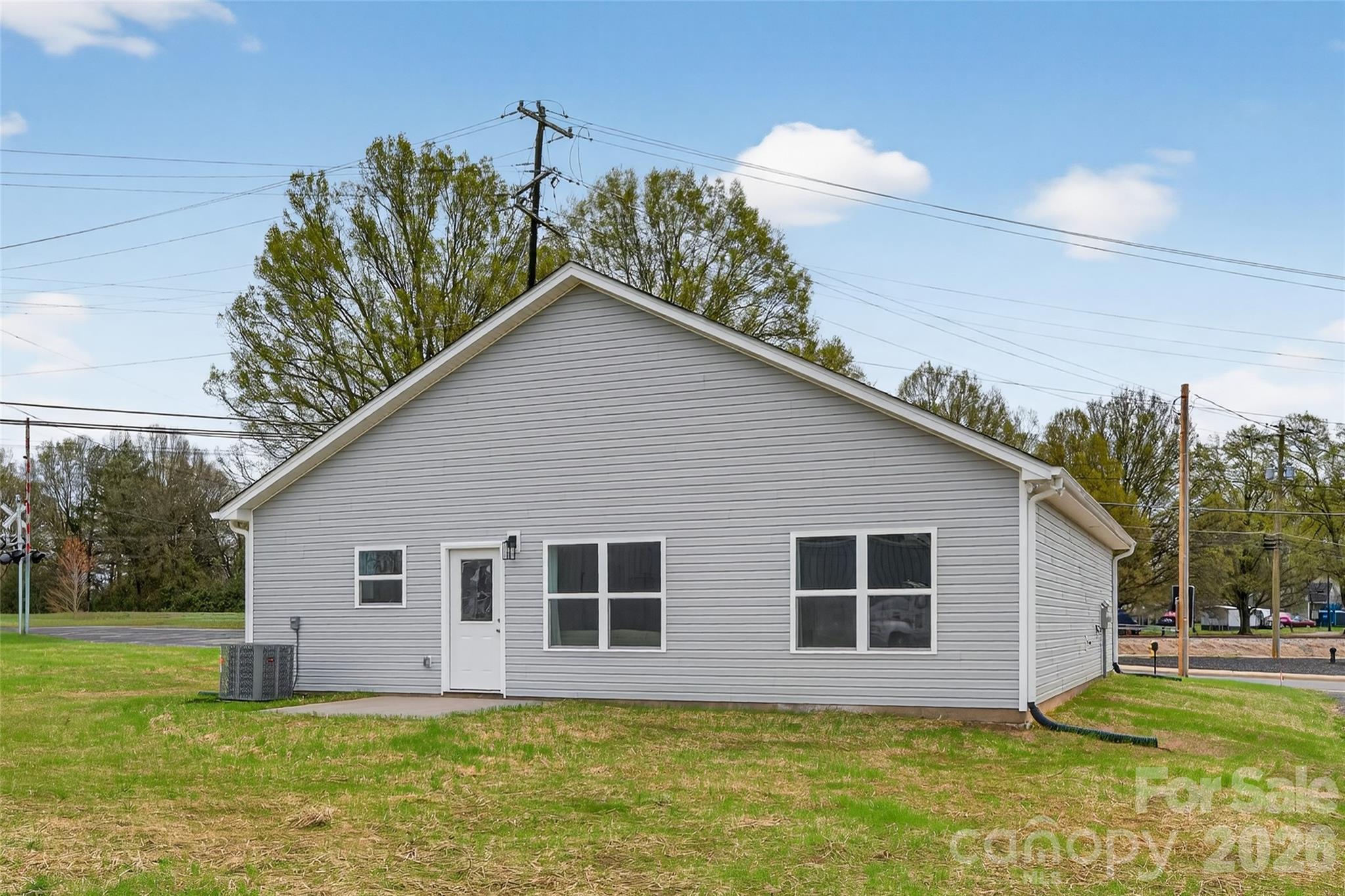 344 Kelly Avenue — Mooresville