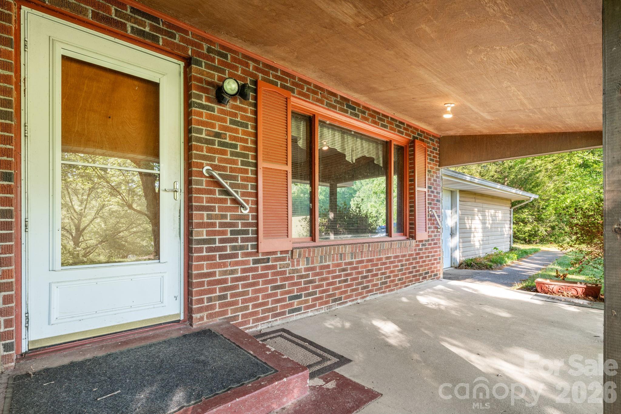435 Upper Glady Fork Road — Candler