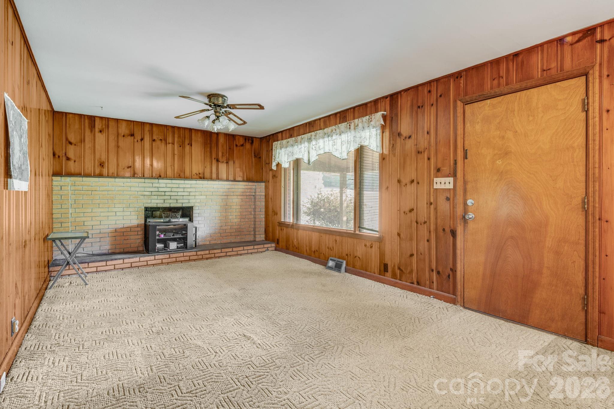 435 Upper Glady Fork Road — Candler