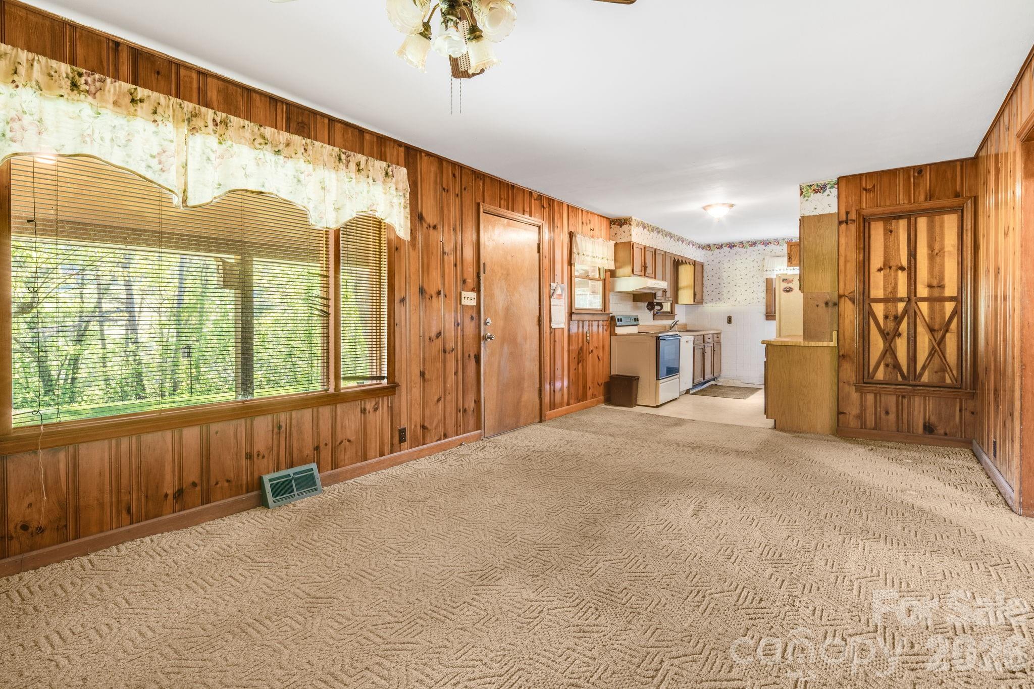 435 Upper Glady Fork Road — Candler