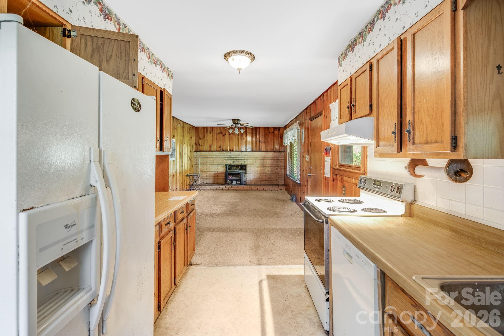 435 Upper Glady Fork Road — Candler