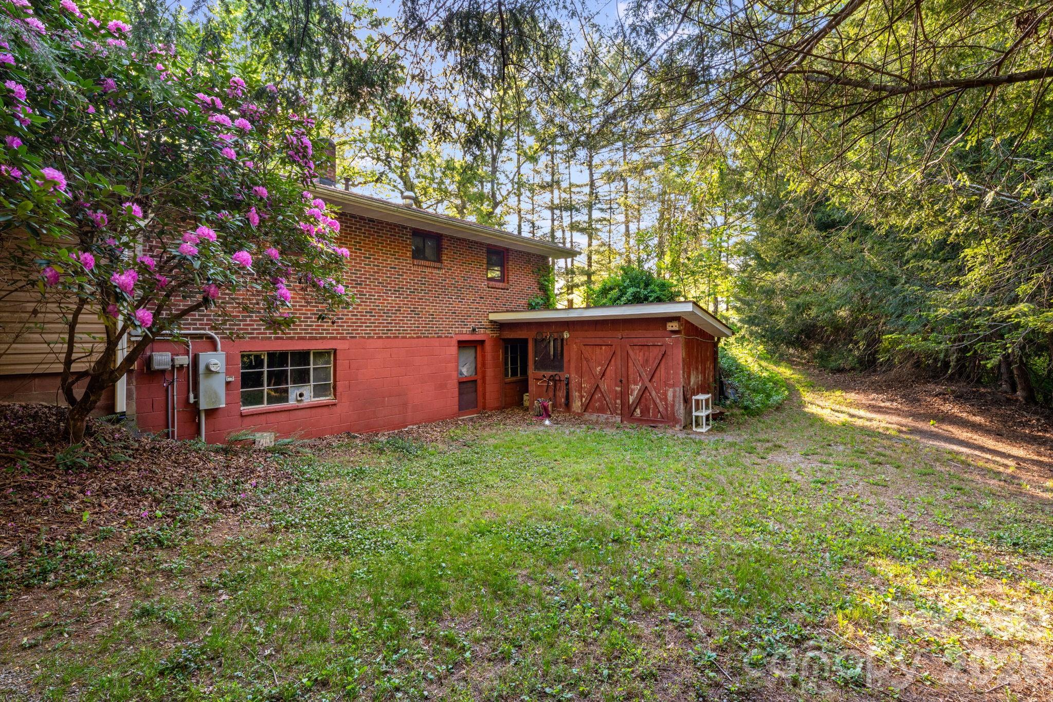 435 Upper Glady Fork Road — Candler