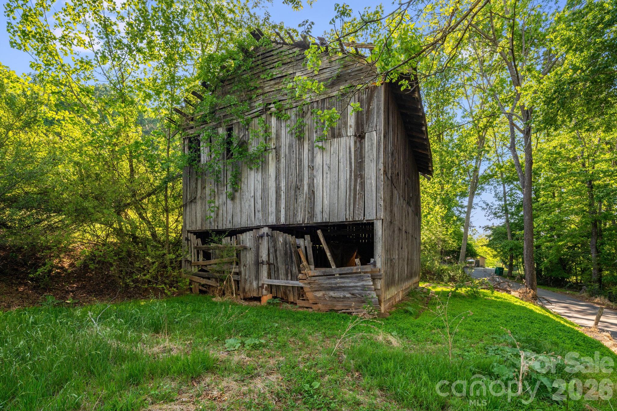 435 Upper Glady Fork Road — Candler
