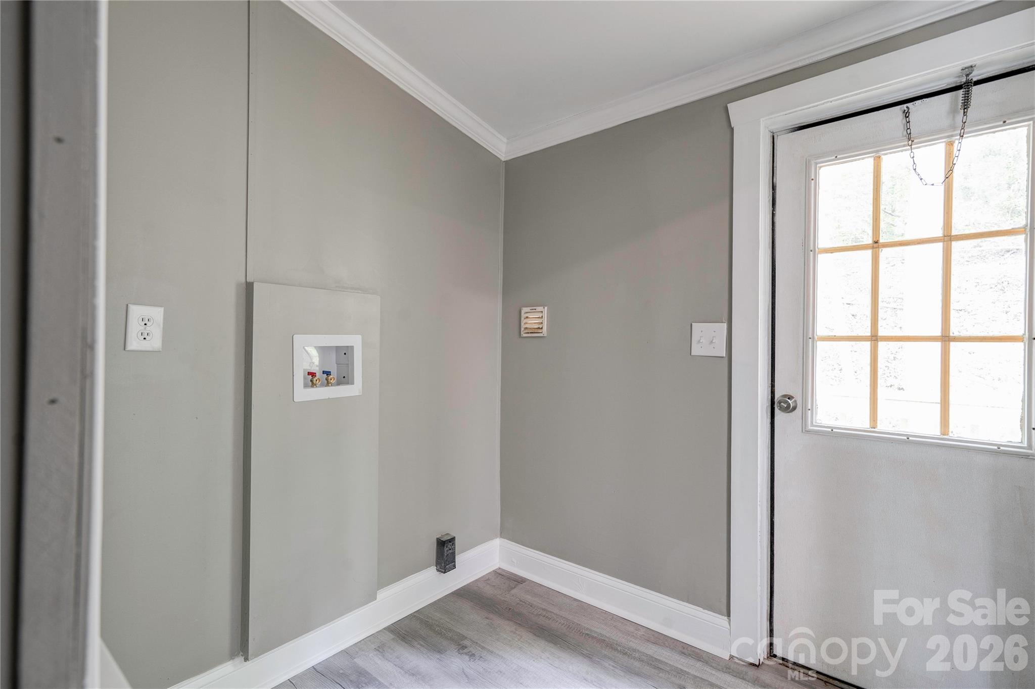 141 Knob Creek Drive — Lawndale