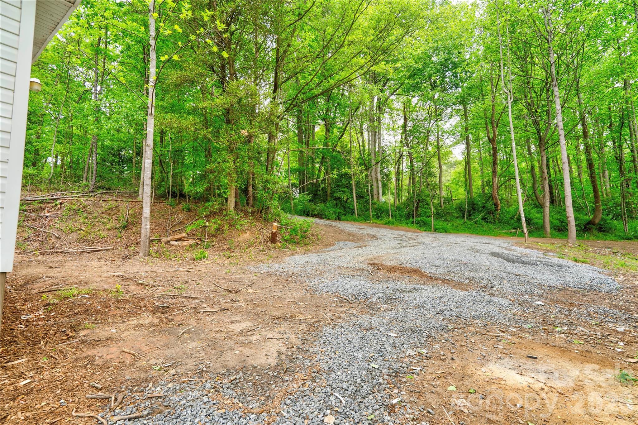 141 Knob Creek Drive — Lawndale