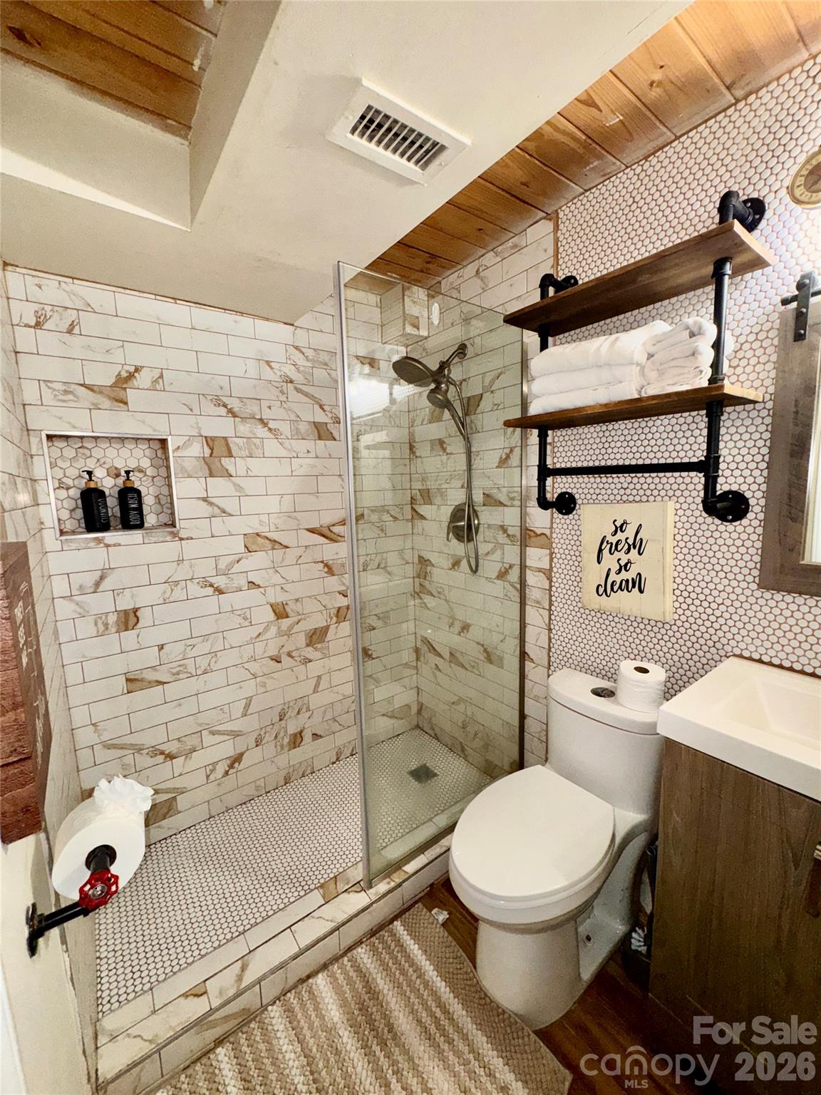 201 S Hoskins Road #132 — Charlotte