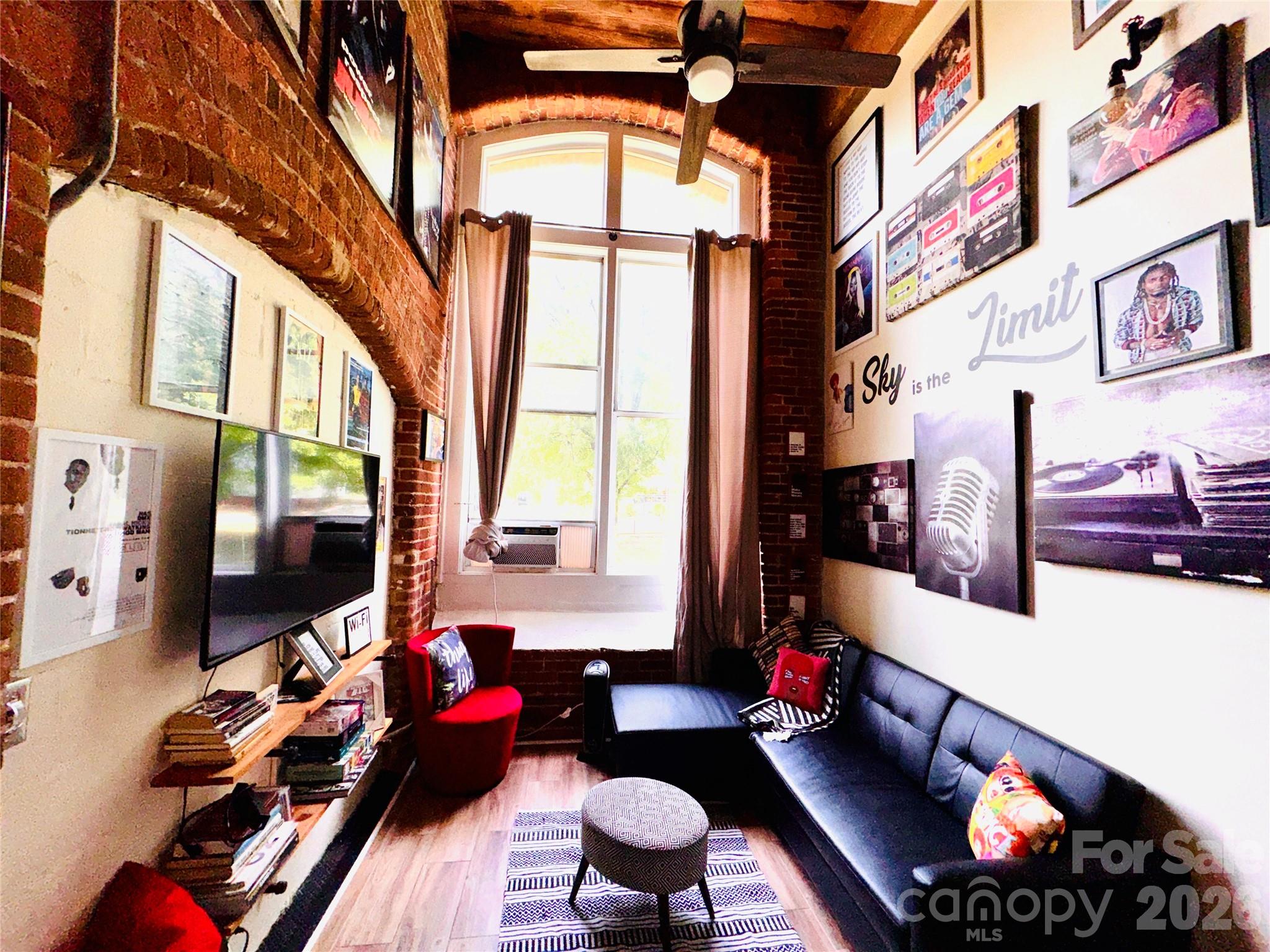 201 S Hoskins Road #132 — Charlotte