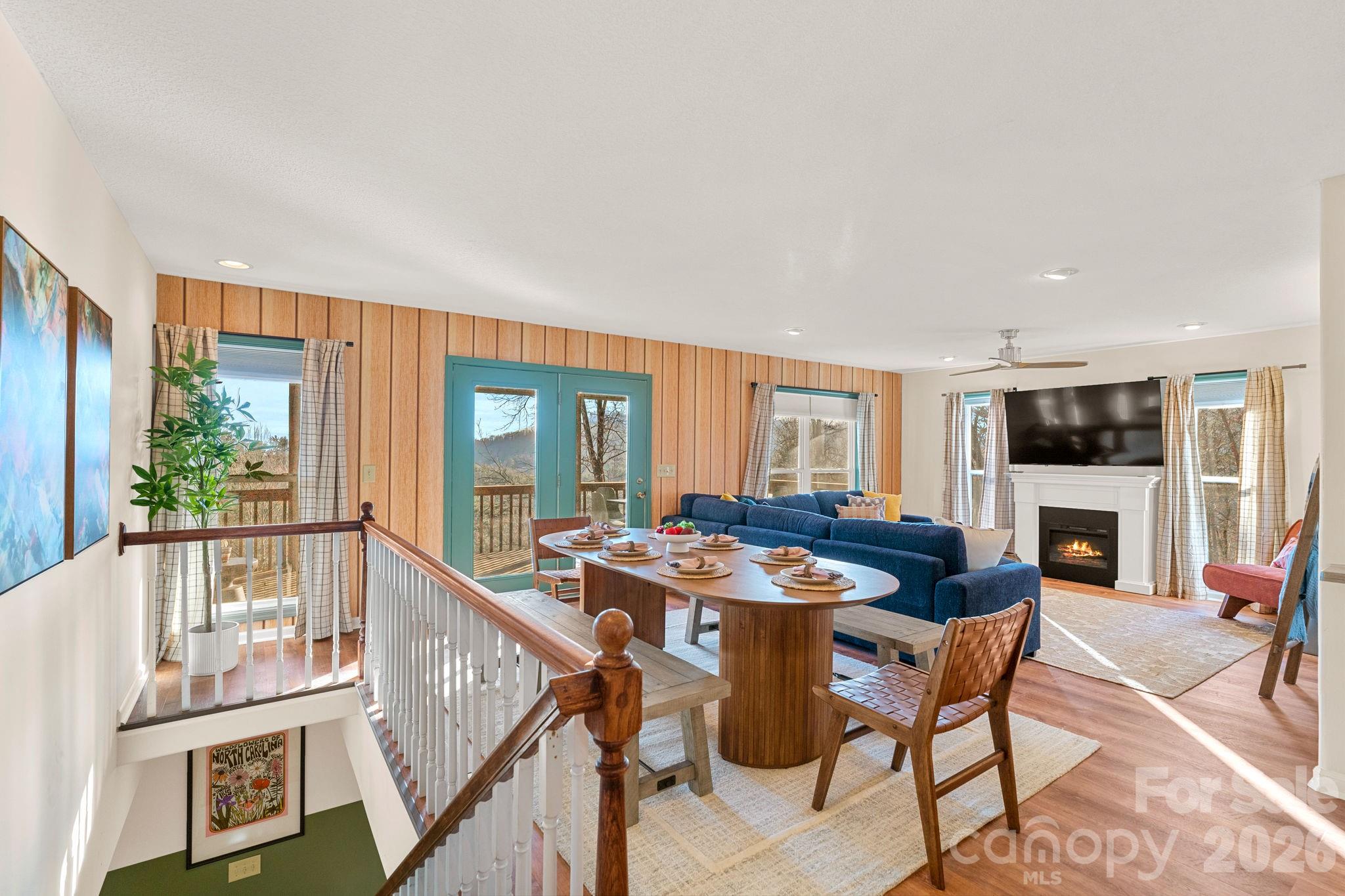 36 Wineberry Lane — Asheville