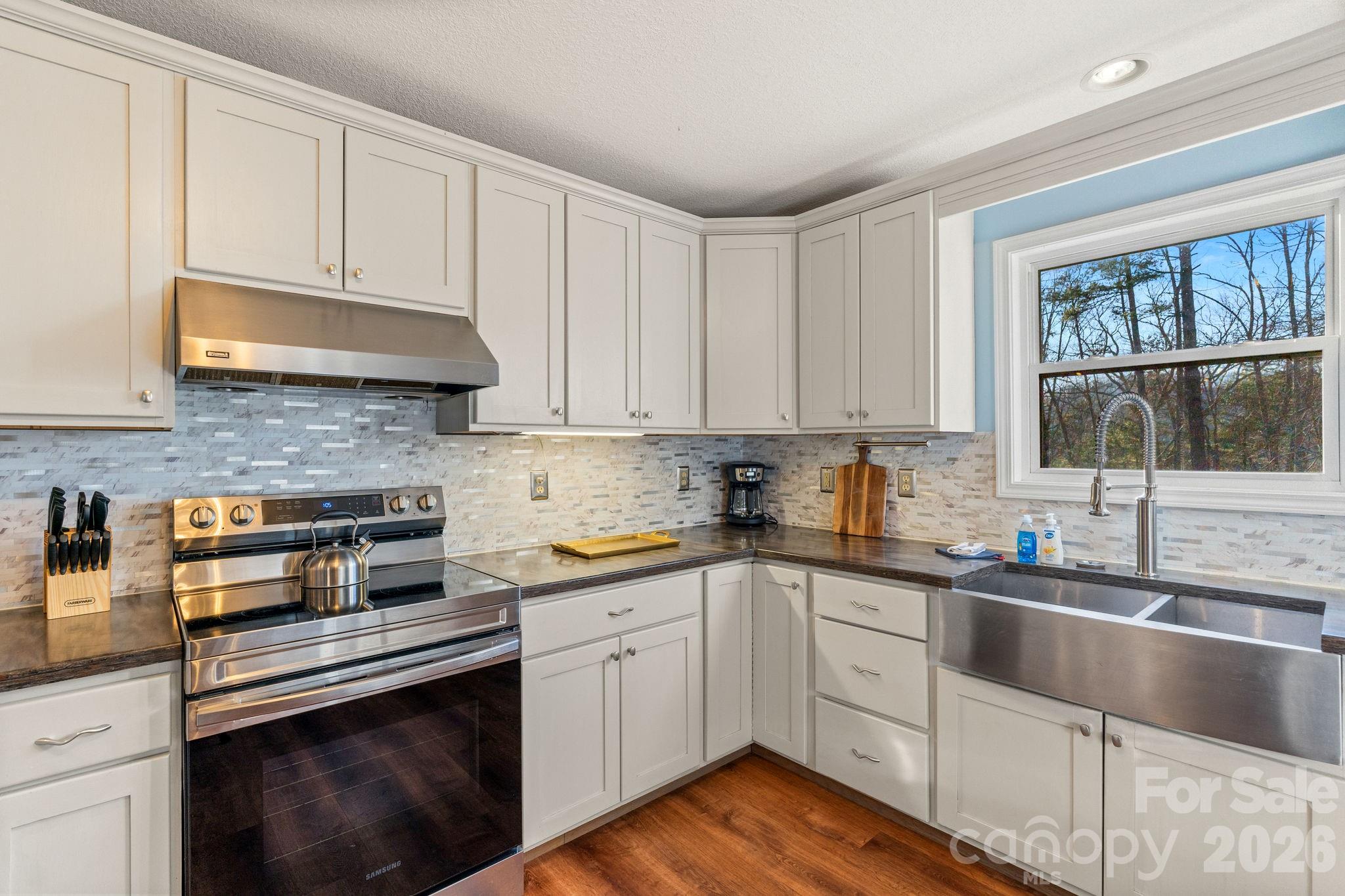36 Wineberry Lane — Asheville