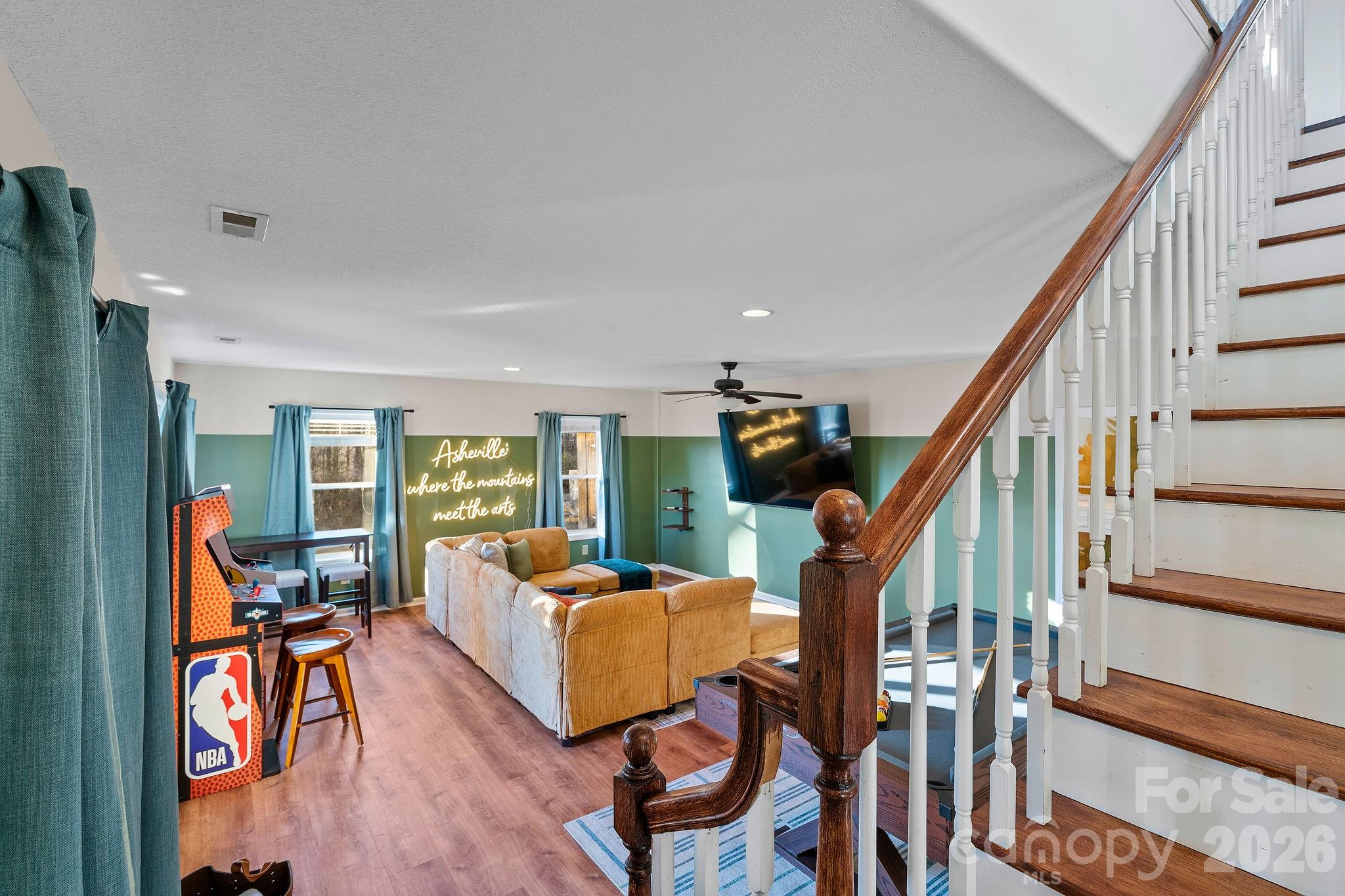36 Wineberry Lane — Asheville