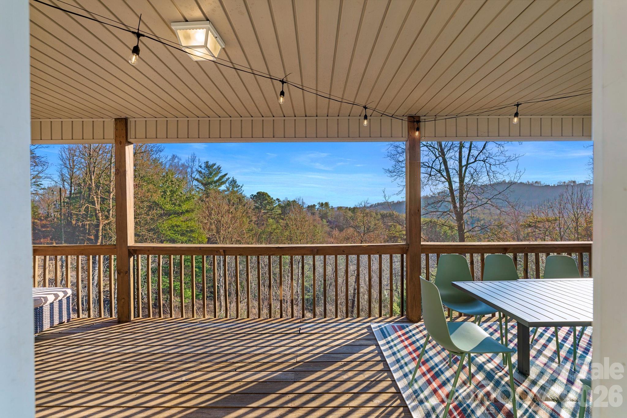36 Wineberry Lane — Asheville