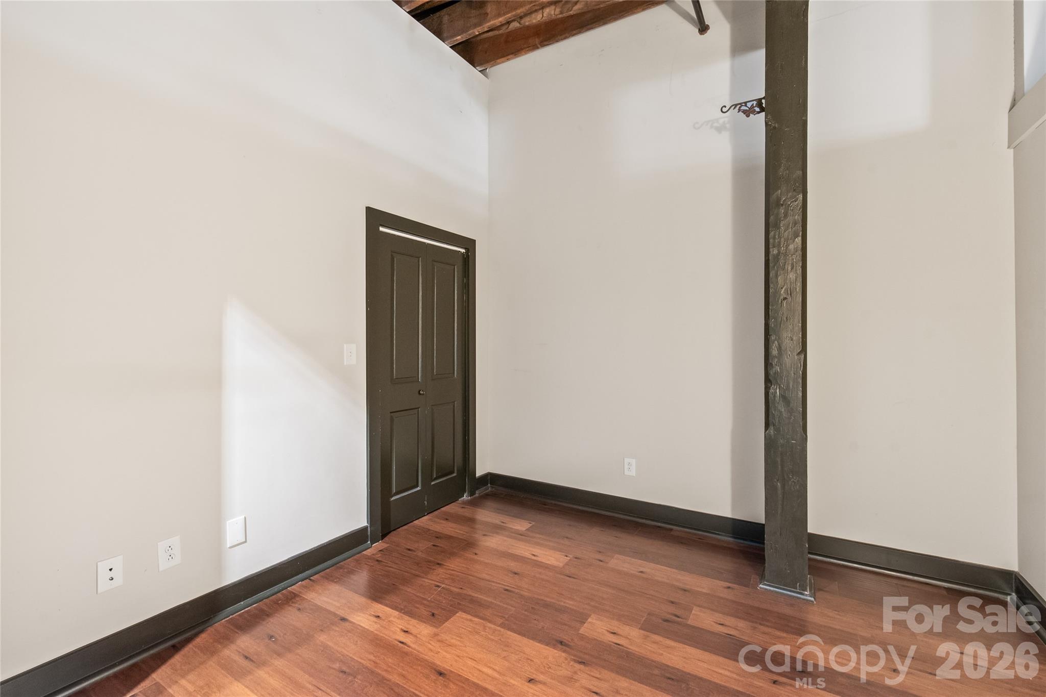 100 W Main Avenue #402 — Gastonia