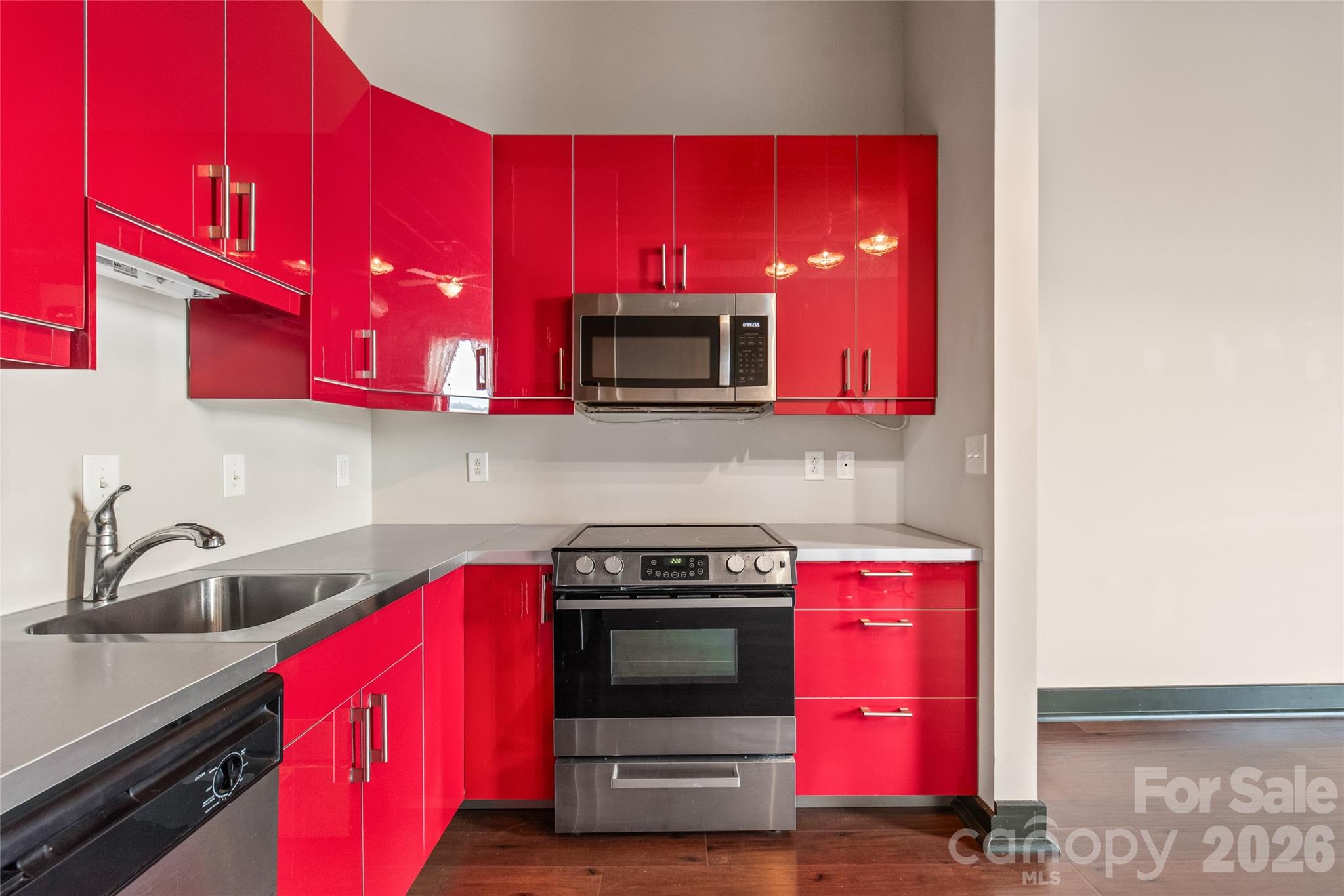 100 W Main Avenue #402 — Gastonia