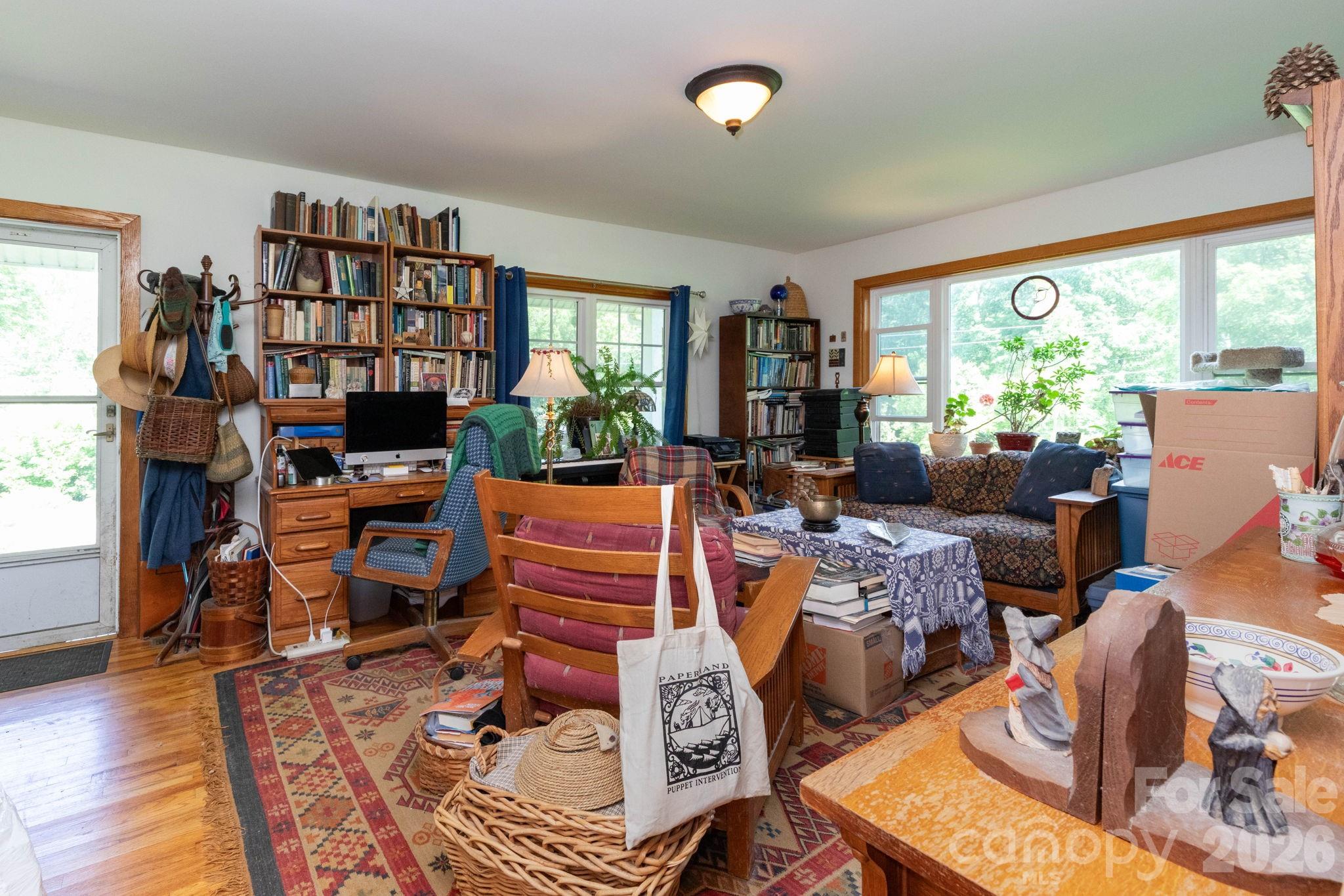 329 N Fork Road — Barnardsville