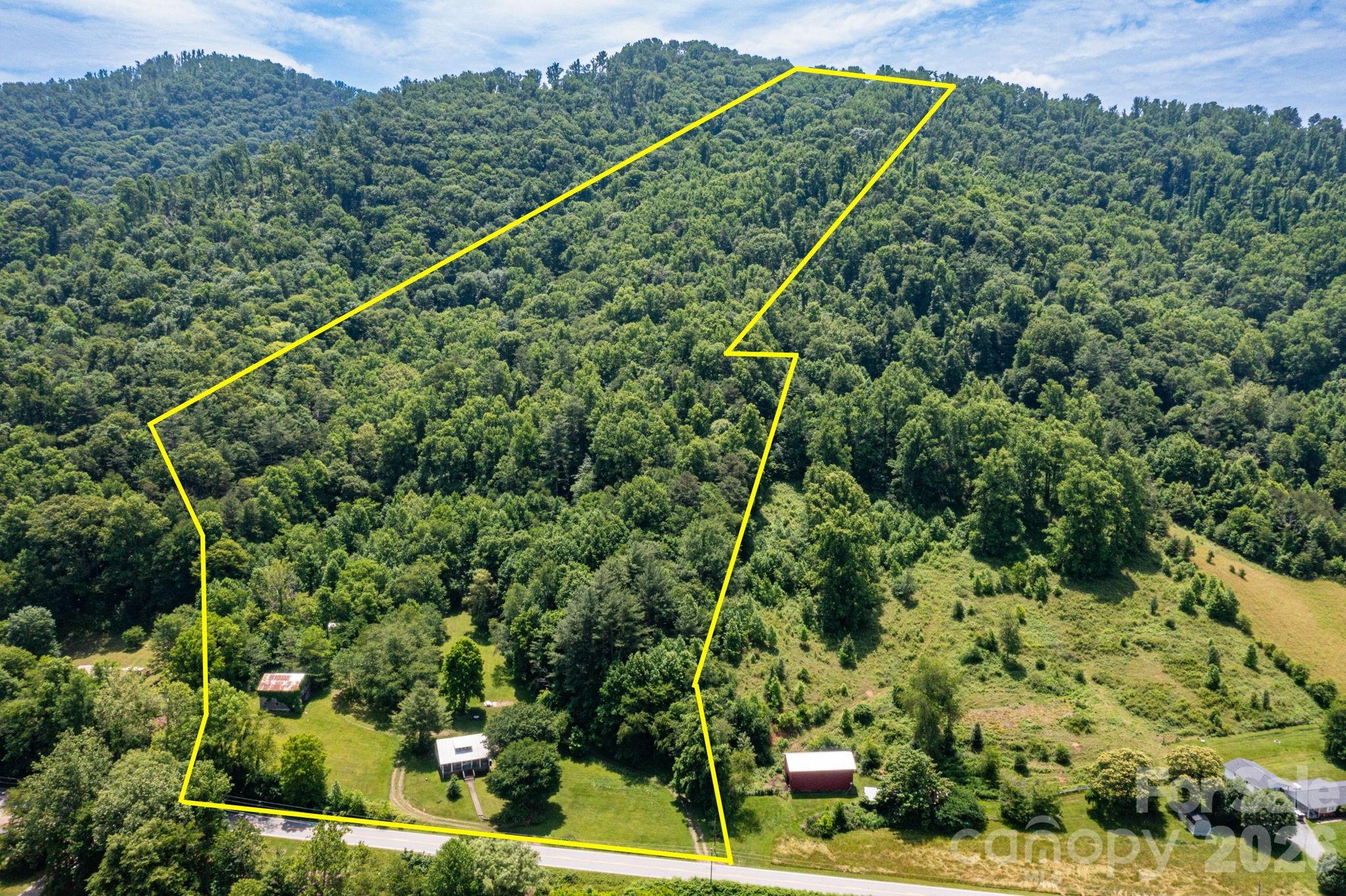 329 N Fork Road — Barnardsville