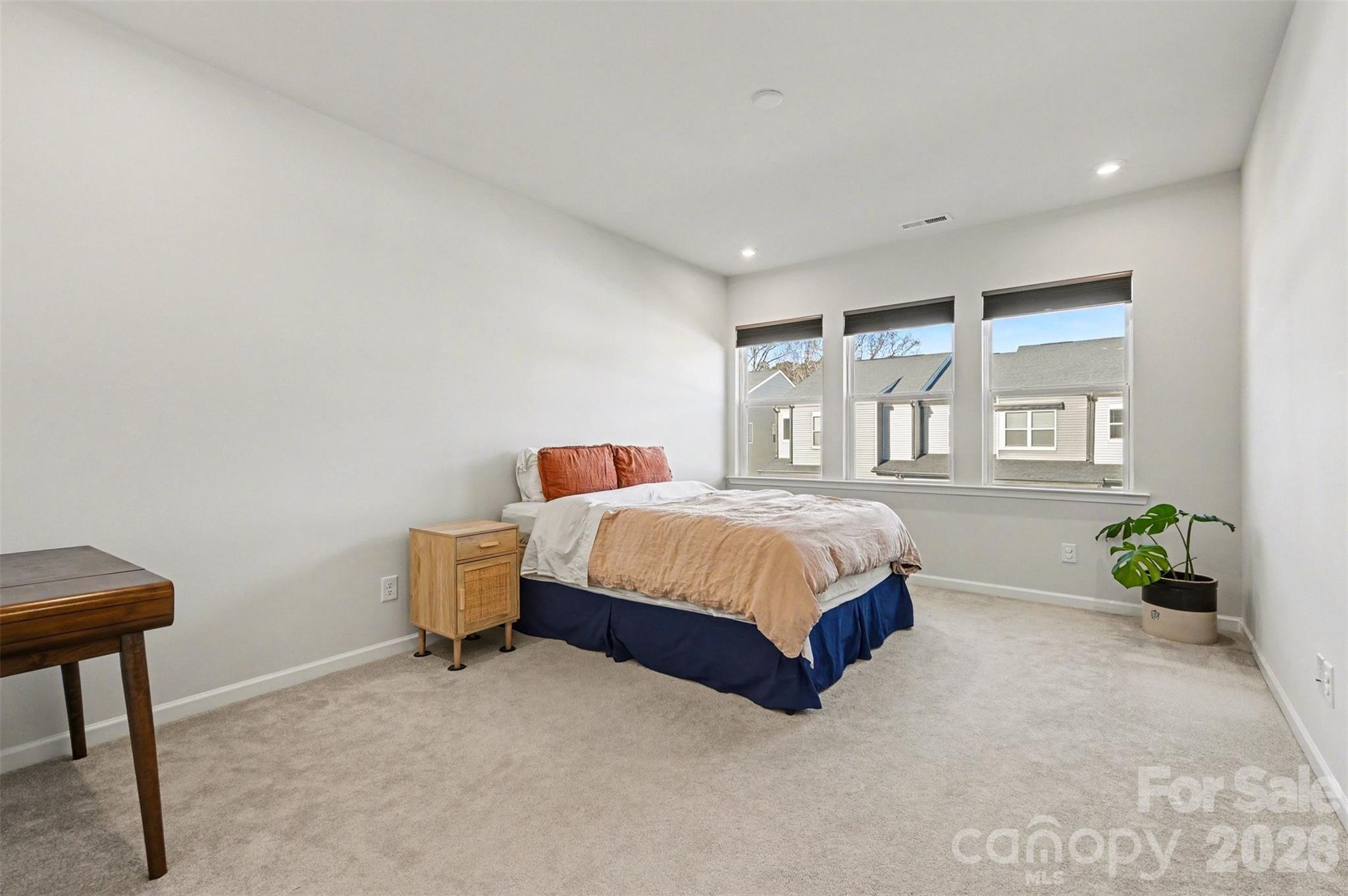 3132 Hutton Gardens Lane — Charlotte