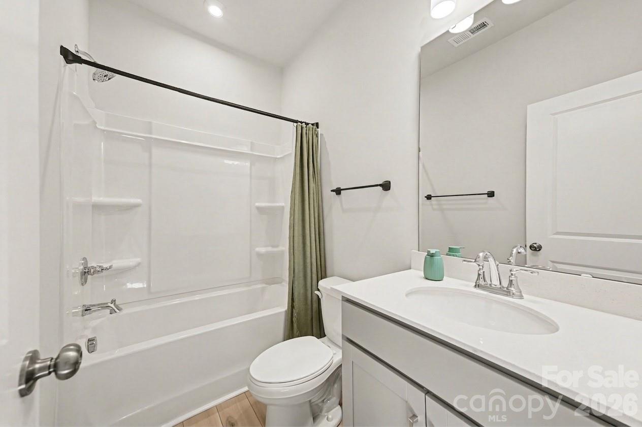 3132 Hutton Gardens Lane — Charlotte