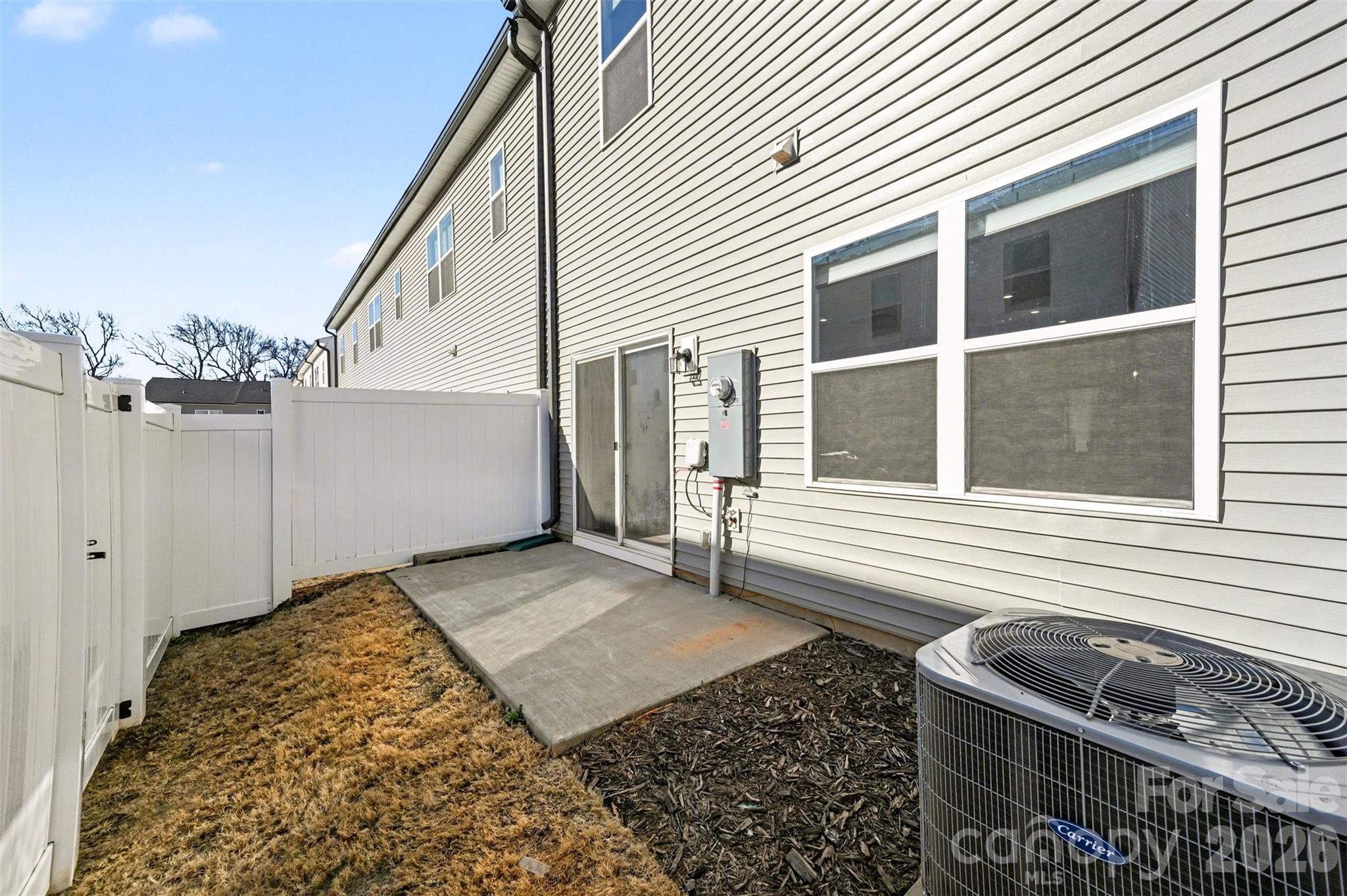 3132 Hutton Gardens Lane — Charlotte