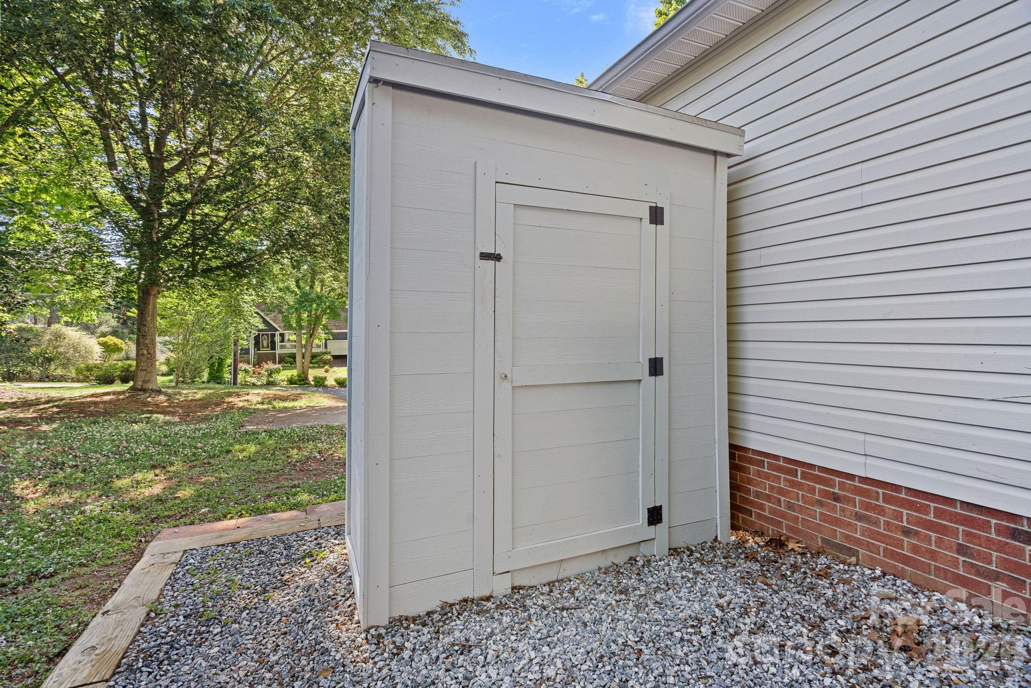 154 Quiet Cove Road — Mooresville