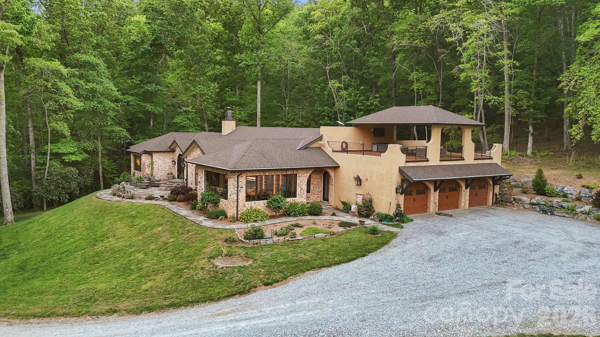 959 & 957 Dave Whitaker Road — Horse Shoe