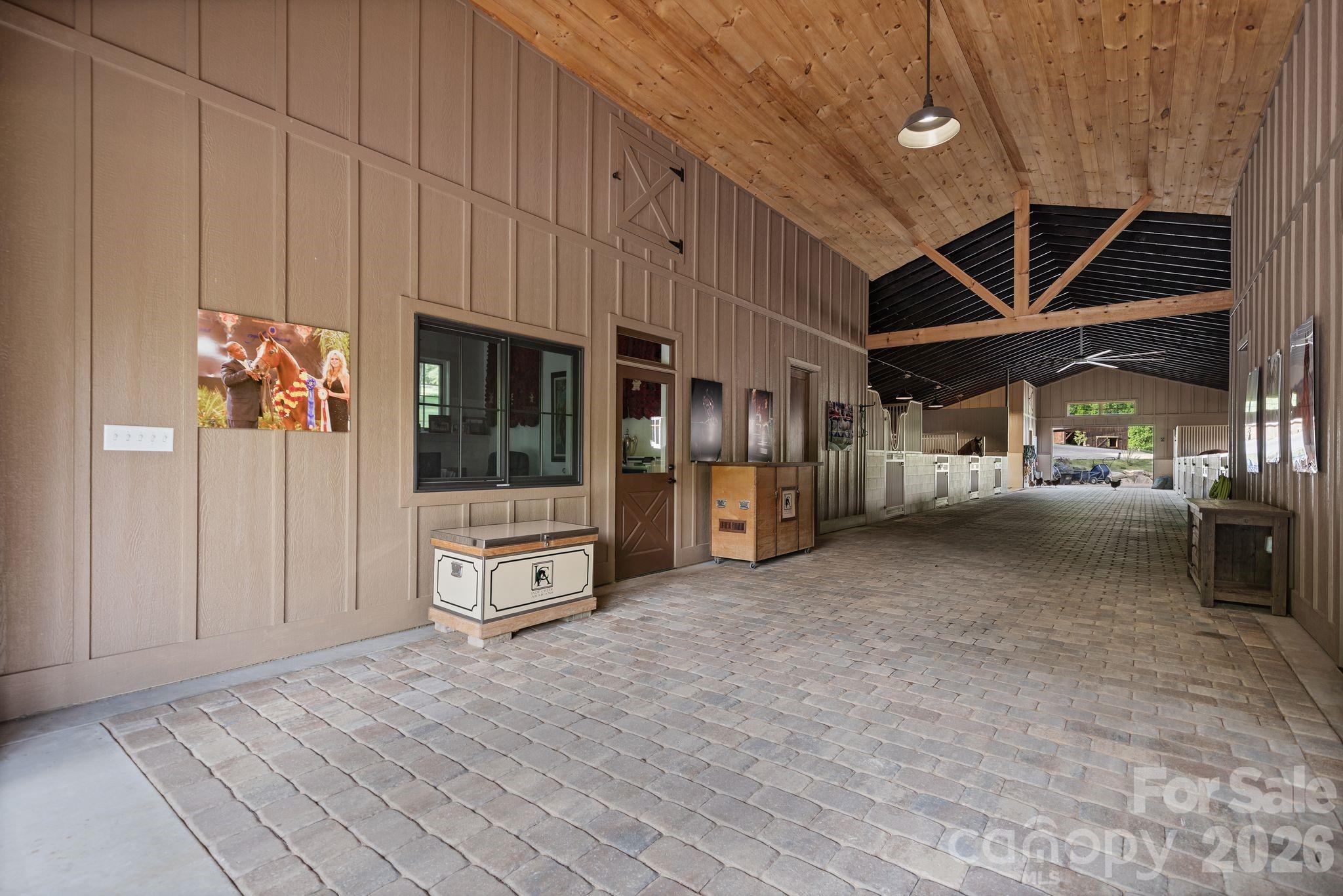 959 & 957 Dave Whitaker Road — Horse Shoe