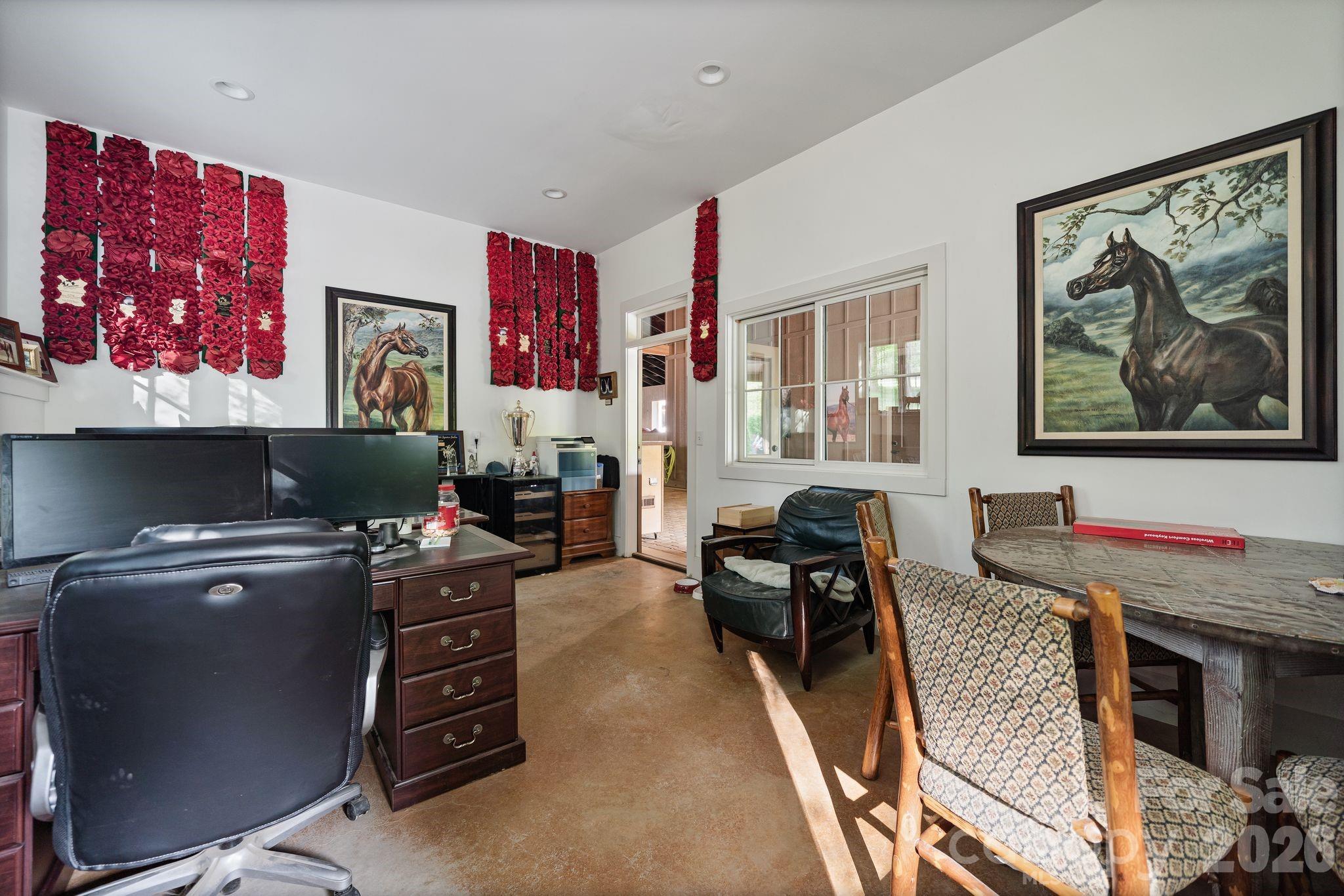 959 & 957 Dave Whitaker Road — Horse Shoe