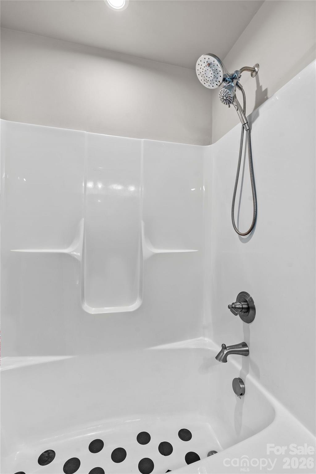 104 Sandtrap Drive — Statesville