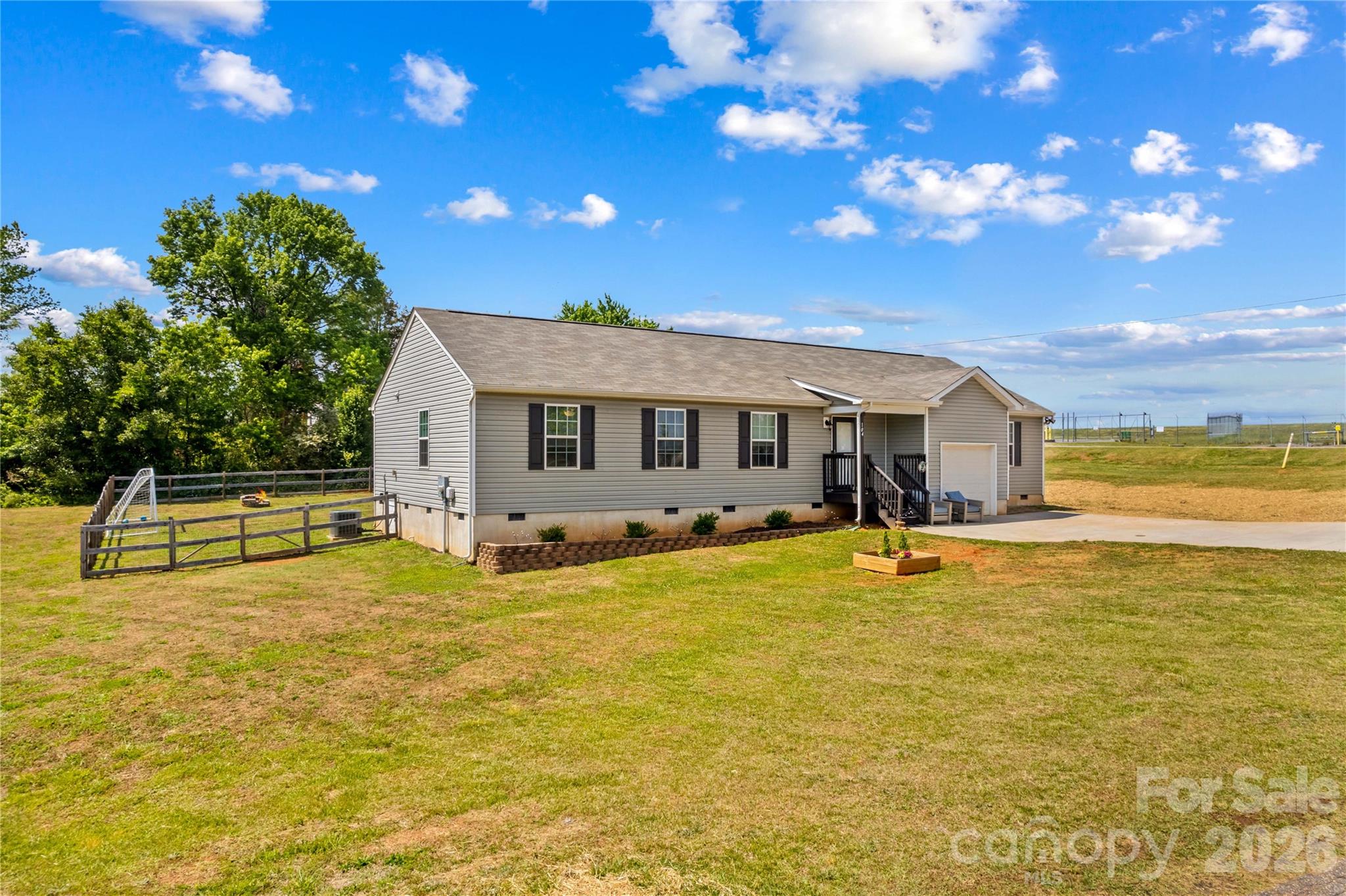 104 Sandtrap Drive — Statesville