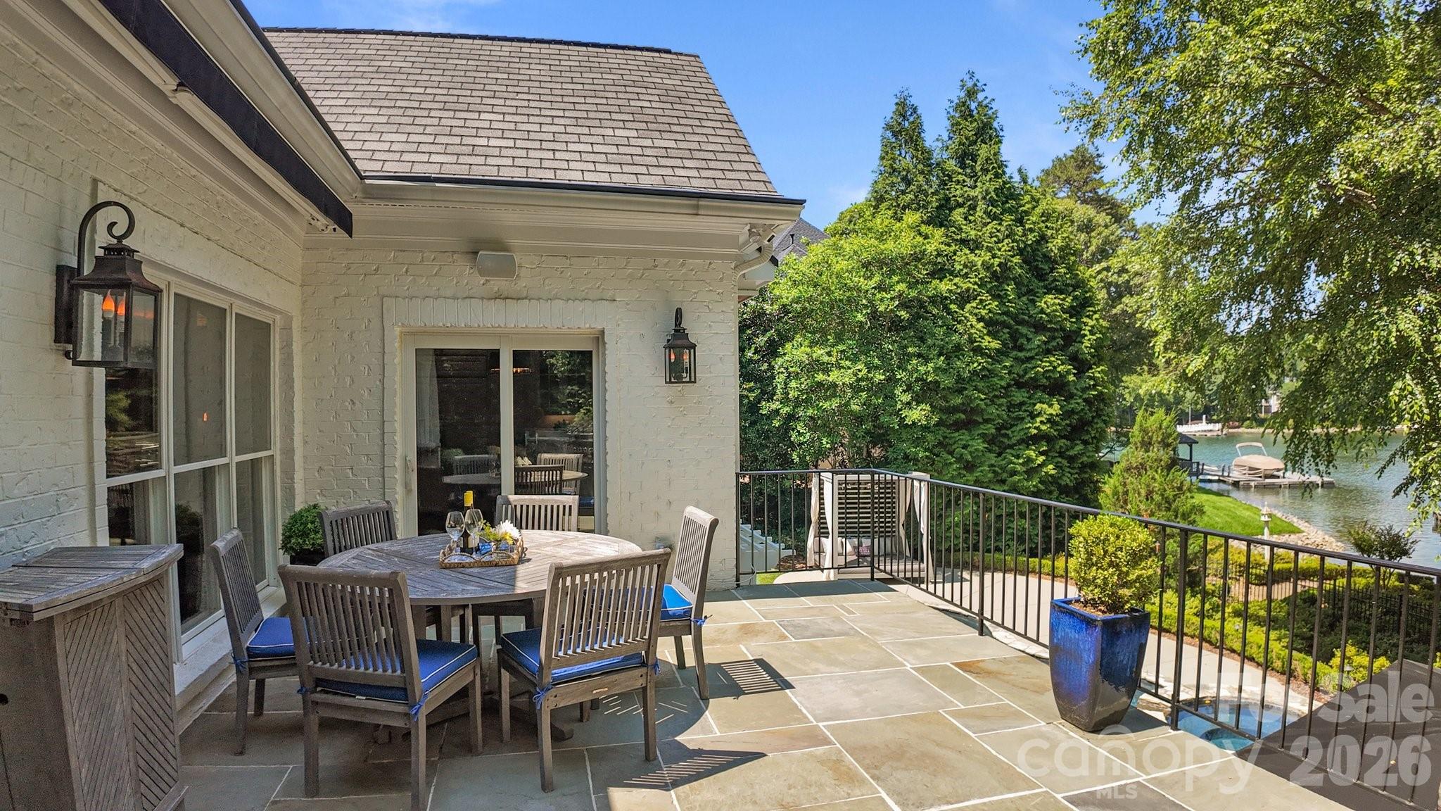19506 Mary Ardrey Circle — Cornelius