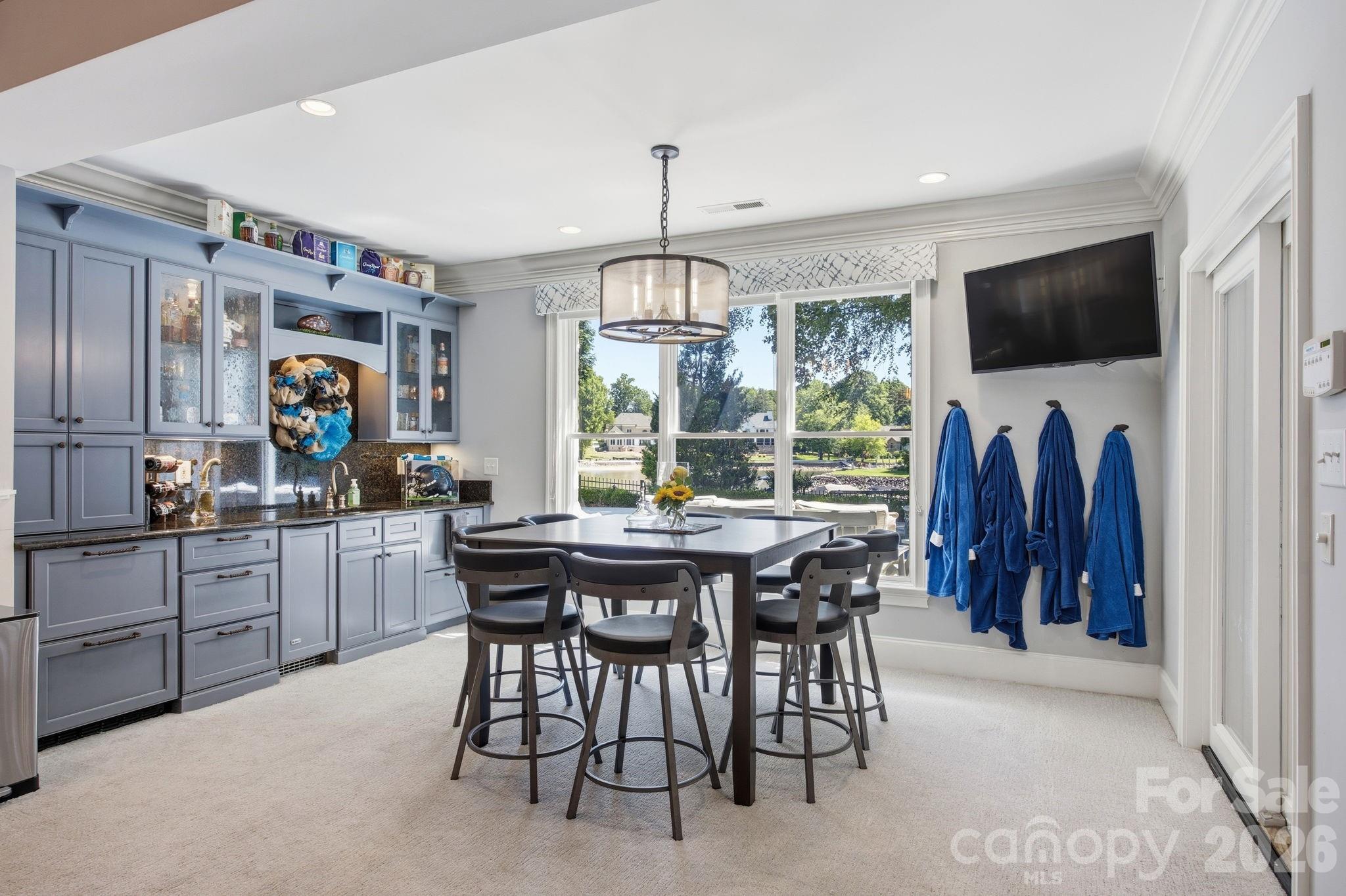 19506 Mary Ardrey Circle — Cornelius