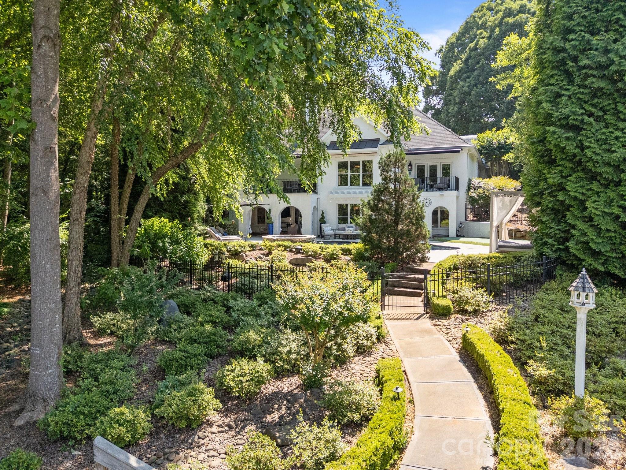 19506 Mary Ardrey Circle — Cornelius